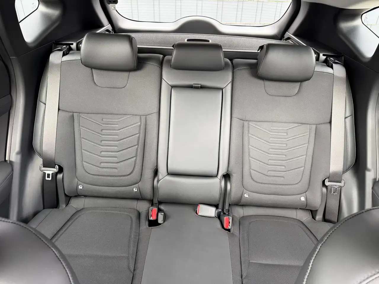 Hyundai TUCSON Style Hybrid Automatik 26