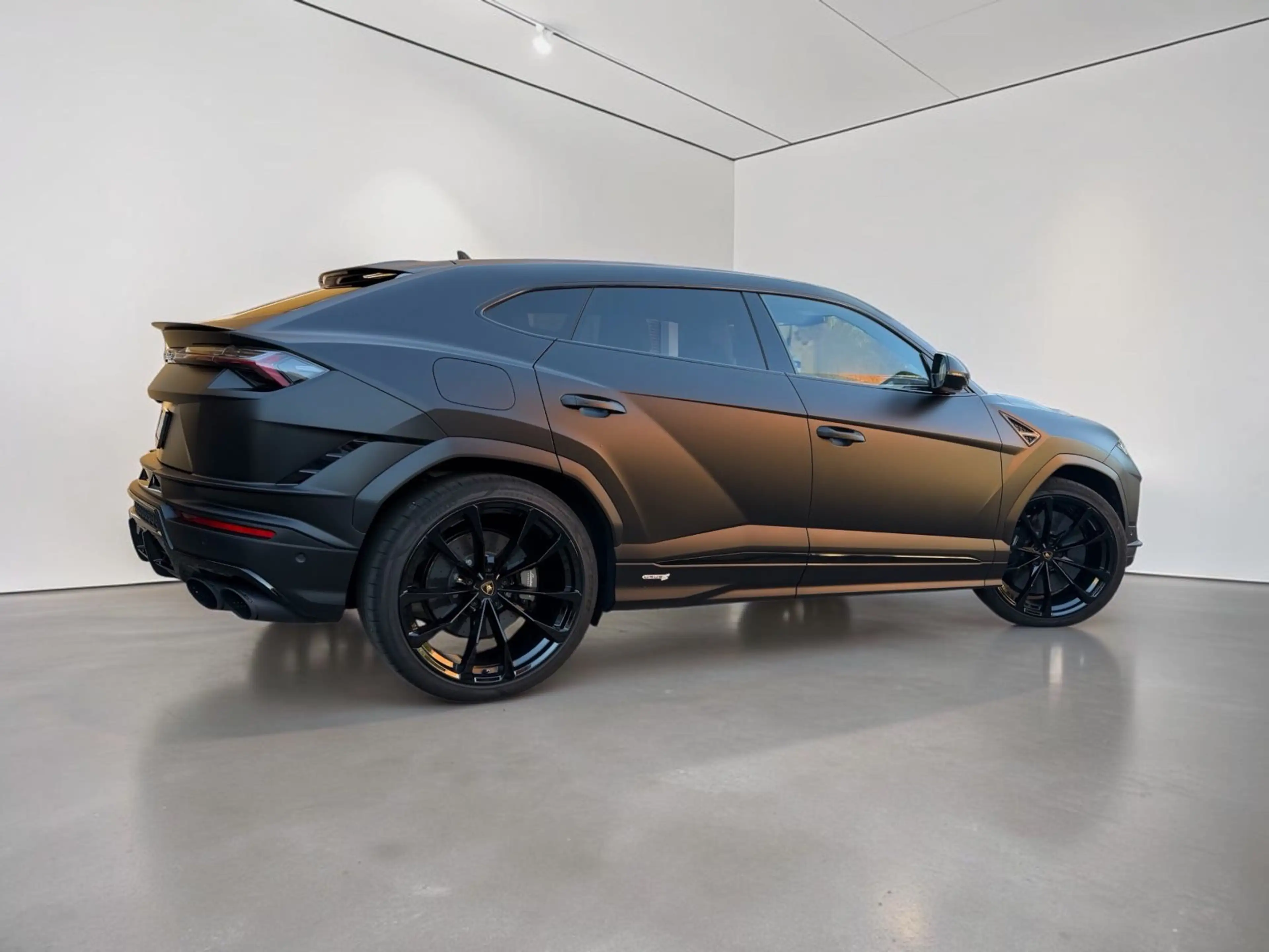 Lamborghini Urus S| Nero Nemesis| 23"| Keramik| B&O| 3D| HUD — photo 3