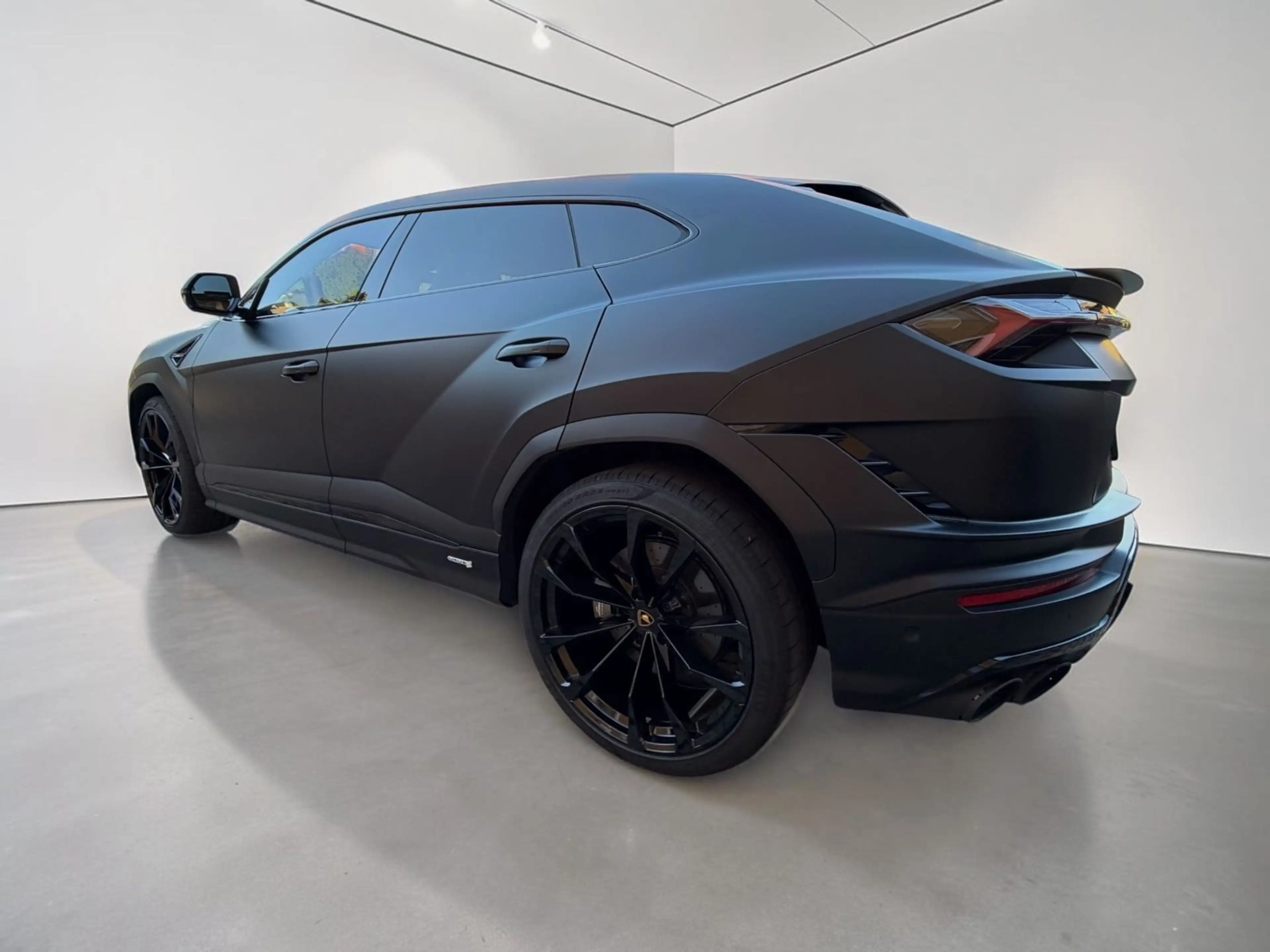 Lamborghini Urus S| Nero Nemesis| 23"| Keramik| B&O| 3D| HUD — photo 7