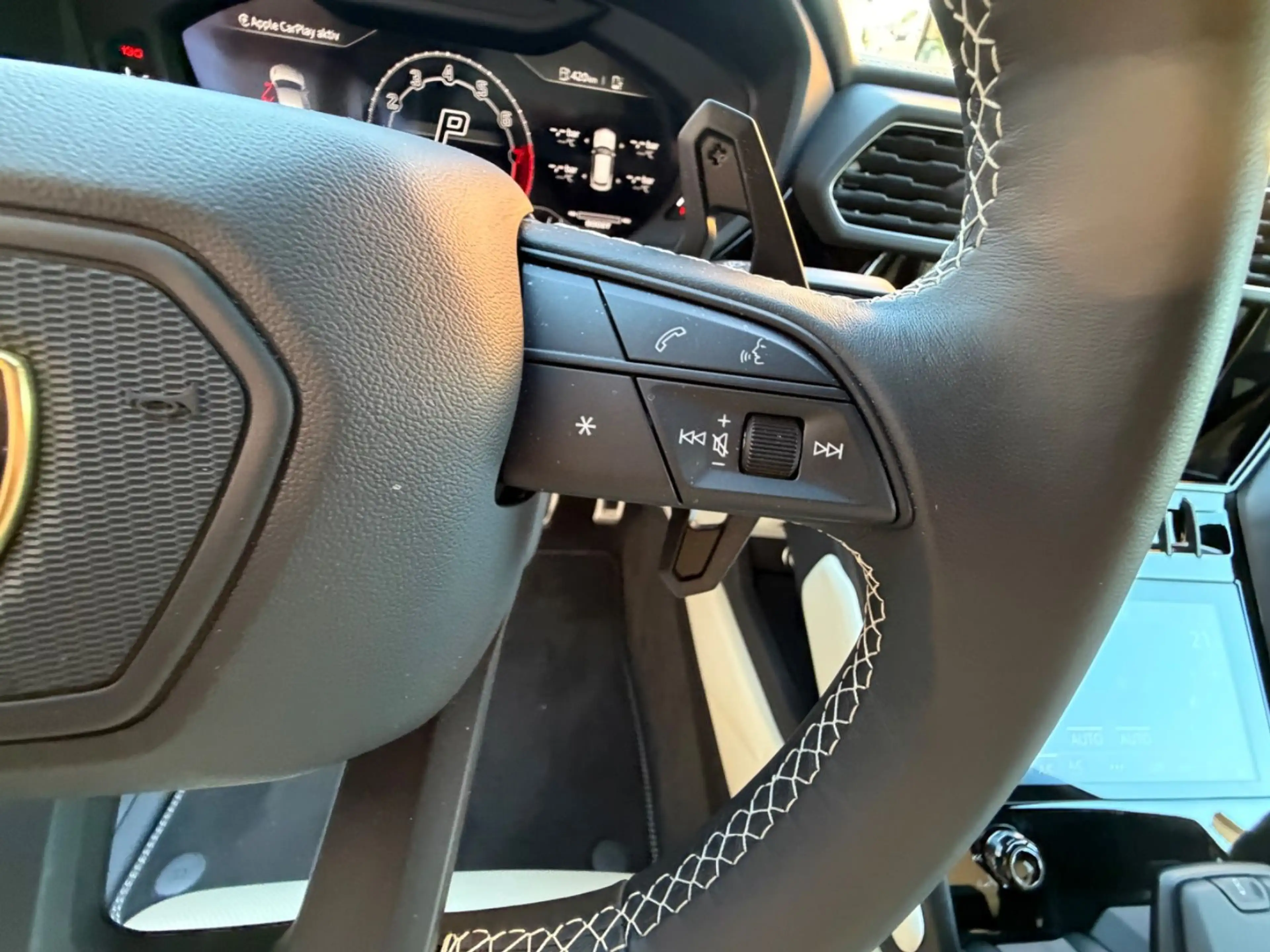 Lamborghini Urus S| Nero Nemesis| 23"| Keramik| B&O| 3D| HUD — photo 31