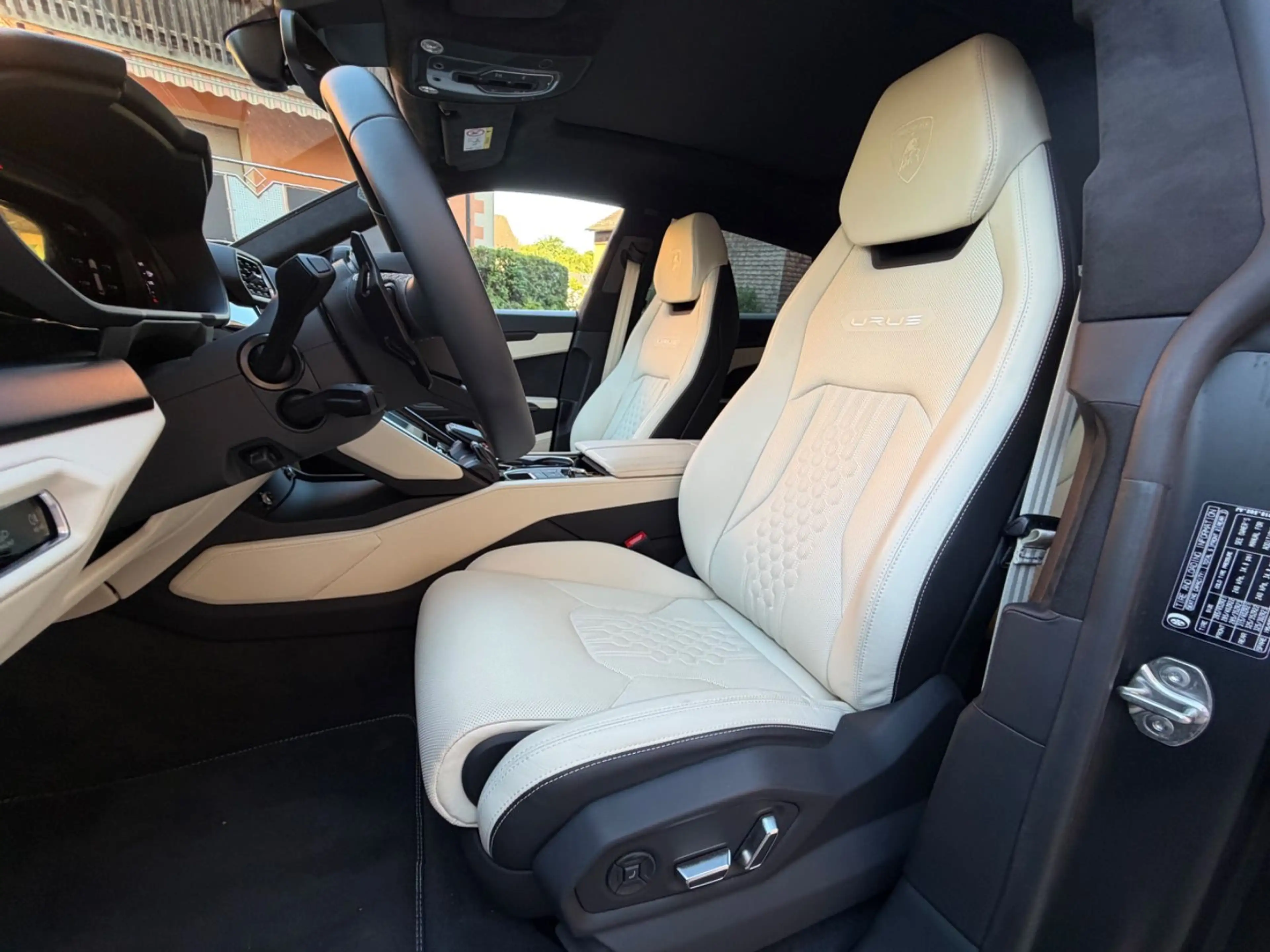 Lamborghini Urus S| Nero Nemesis| 23"| Keramik| B&O| 3D| HUD — photo 11