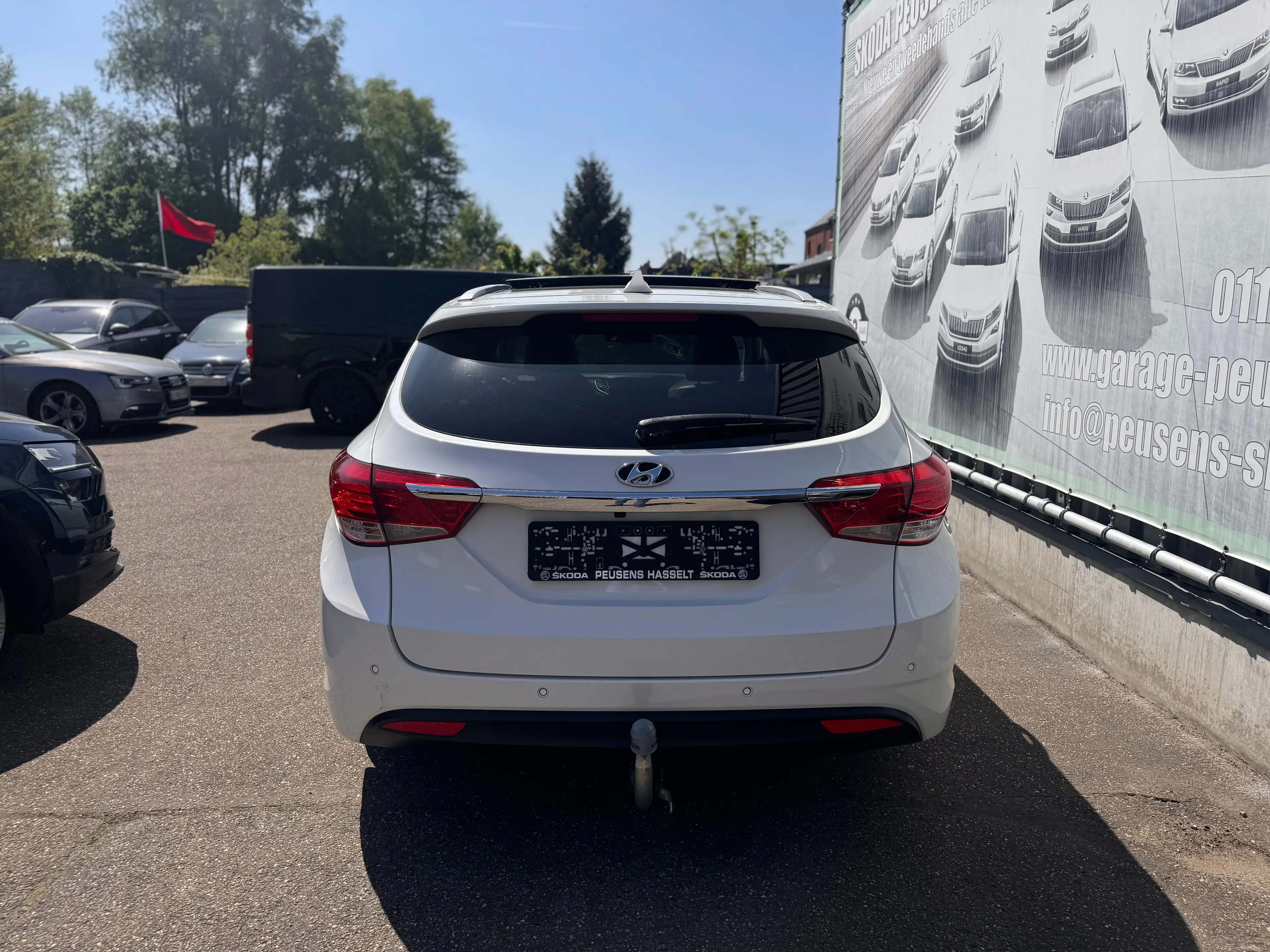 Hyundai i40 SW 1.7 CRDi Go! — photo 11