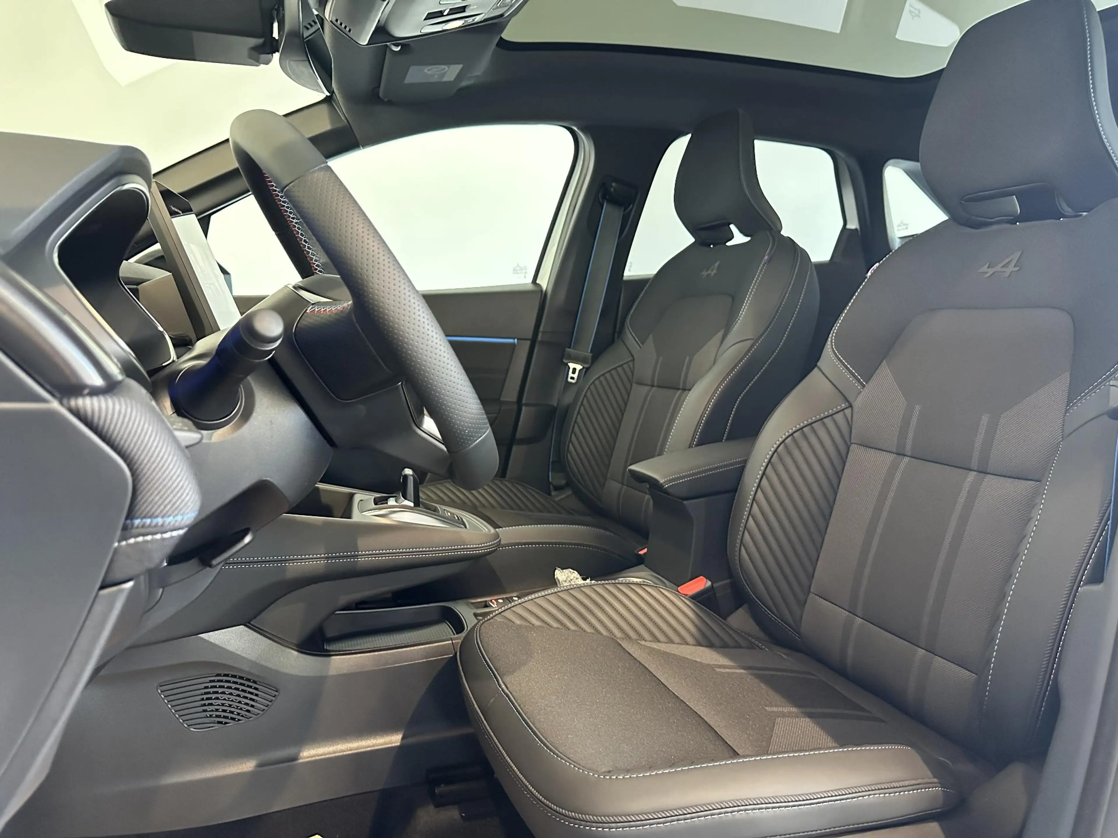 Renault Symbioz 1.8 E-Tech full hybrid 160 esprit Alpine PACK LIGH — photo 7