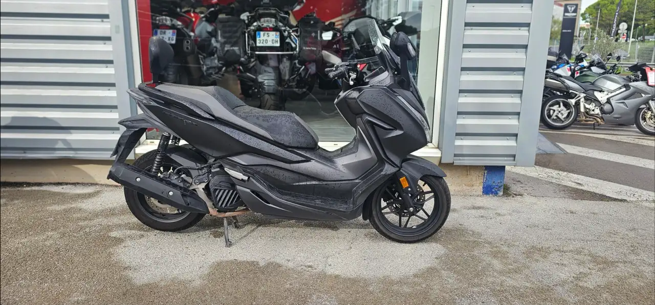 Honda Forza 125
