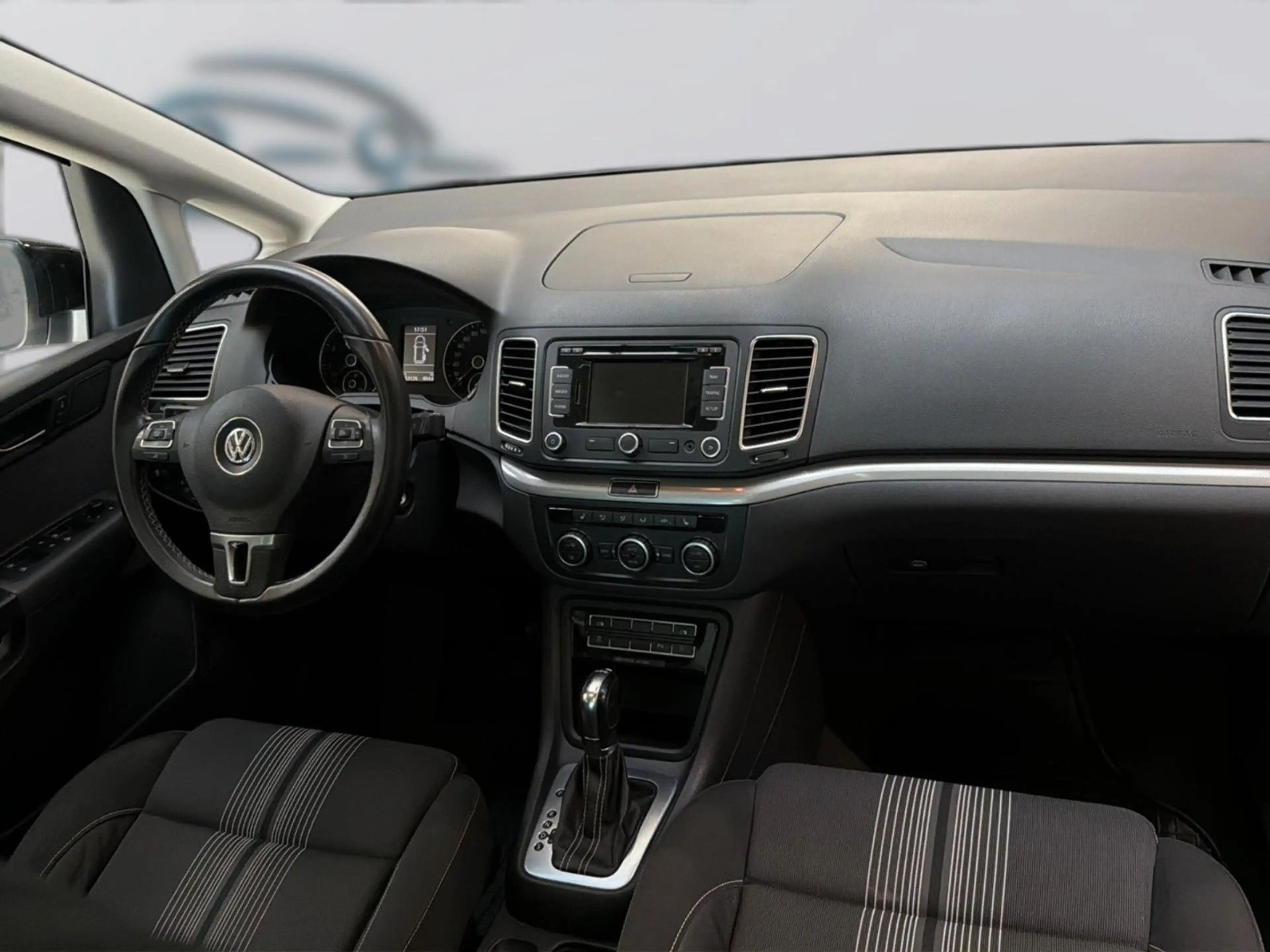 Volkswagen Sharan Match Tempomat SHZ AHK PANO PDC — photo 12