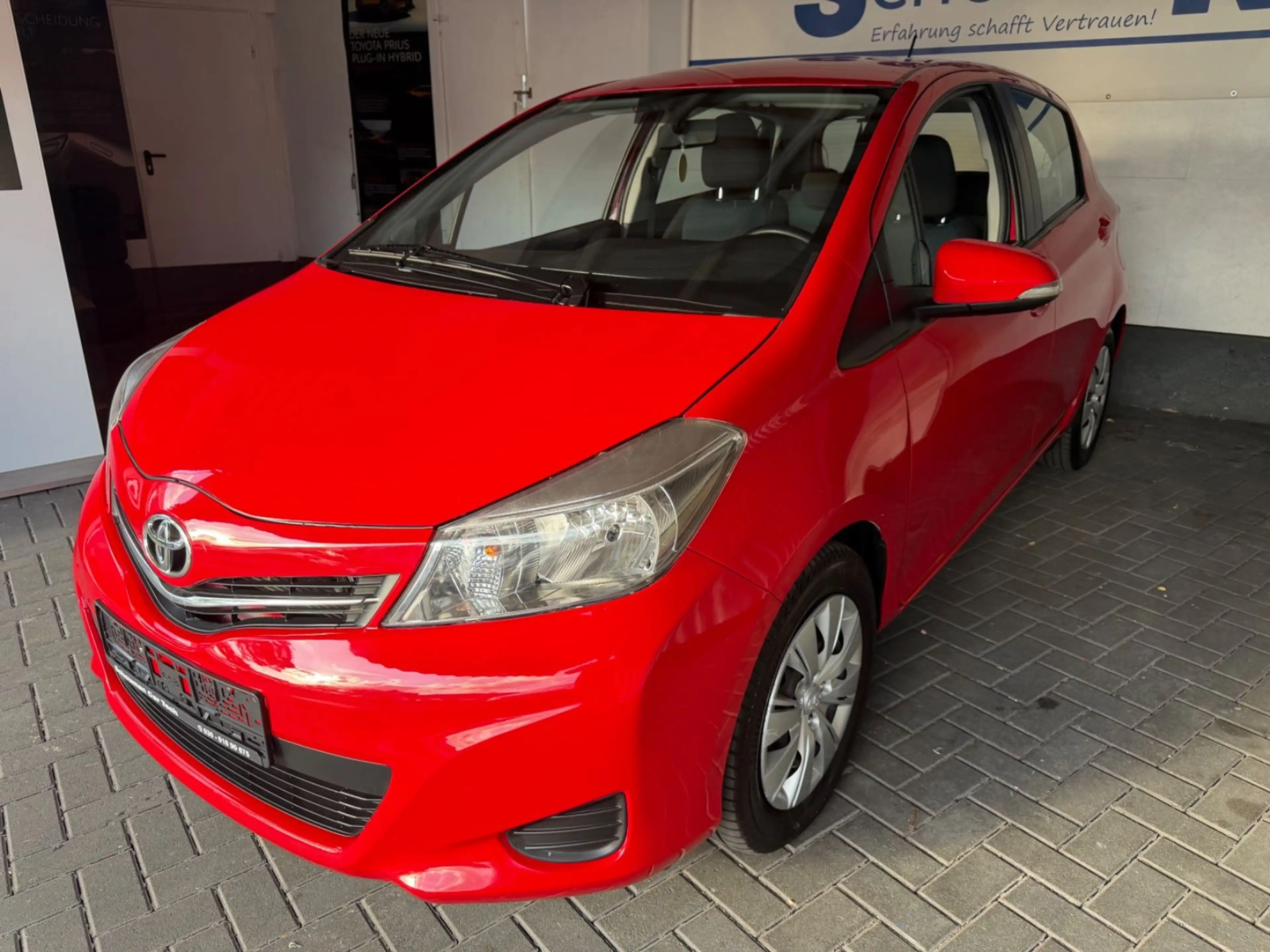 Toyota Yaris Life*SCHECKHEFT*KAMERA* — photo 3