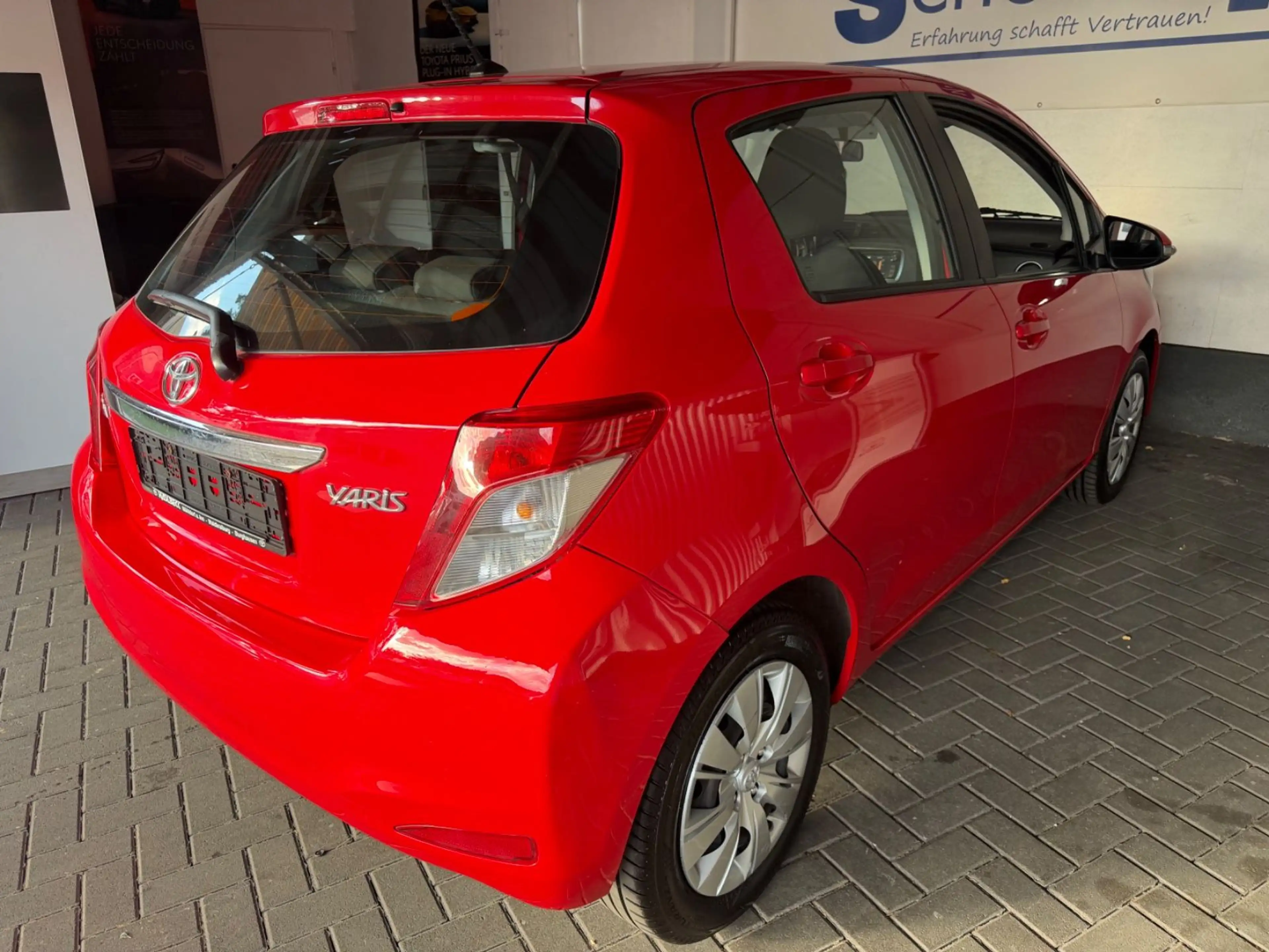 Toyota Yaris Life*SCHECKHEFT*KAMERA* — photo 9