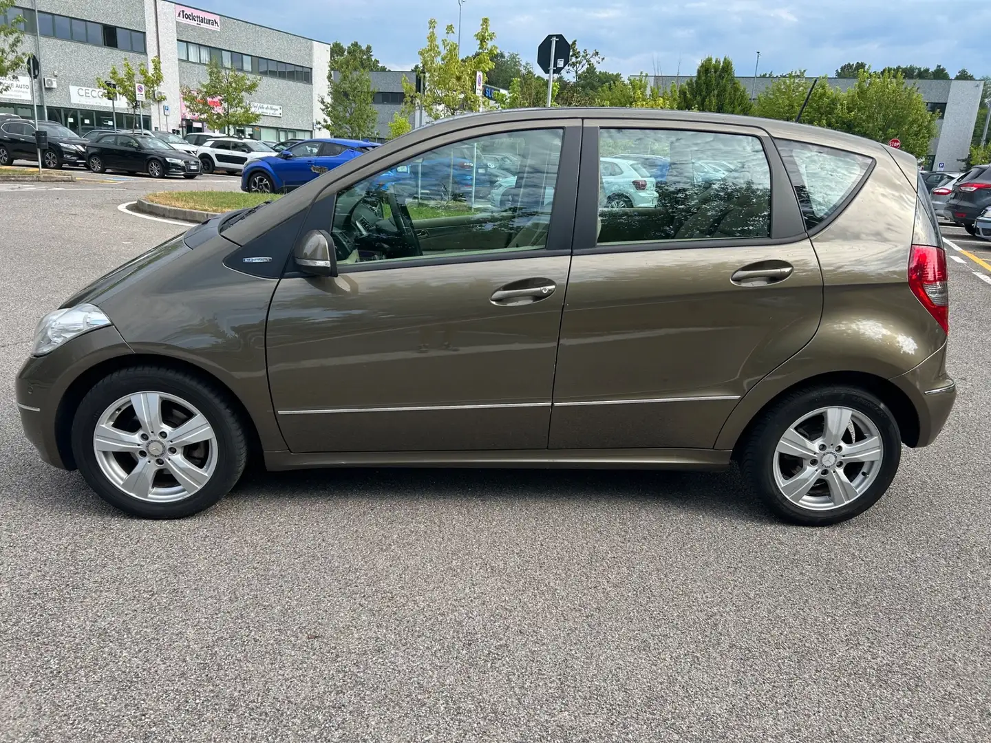 Mercedes-Benz A 150 A 150 BlueEFFICIENCY Avantgarde*Neo patentati * Maro - 1