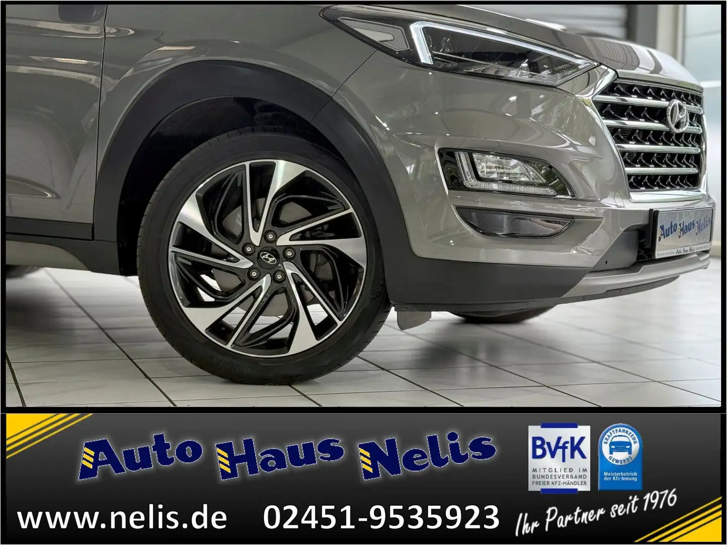 Hyundai TUCSON 1.6 T-GDI Style 2WD Autom. NaviTouch PDC Grau - 2