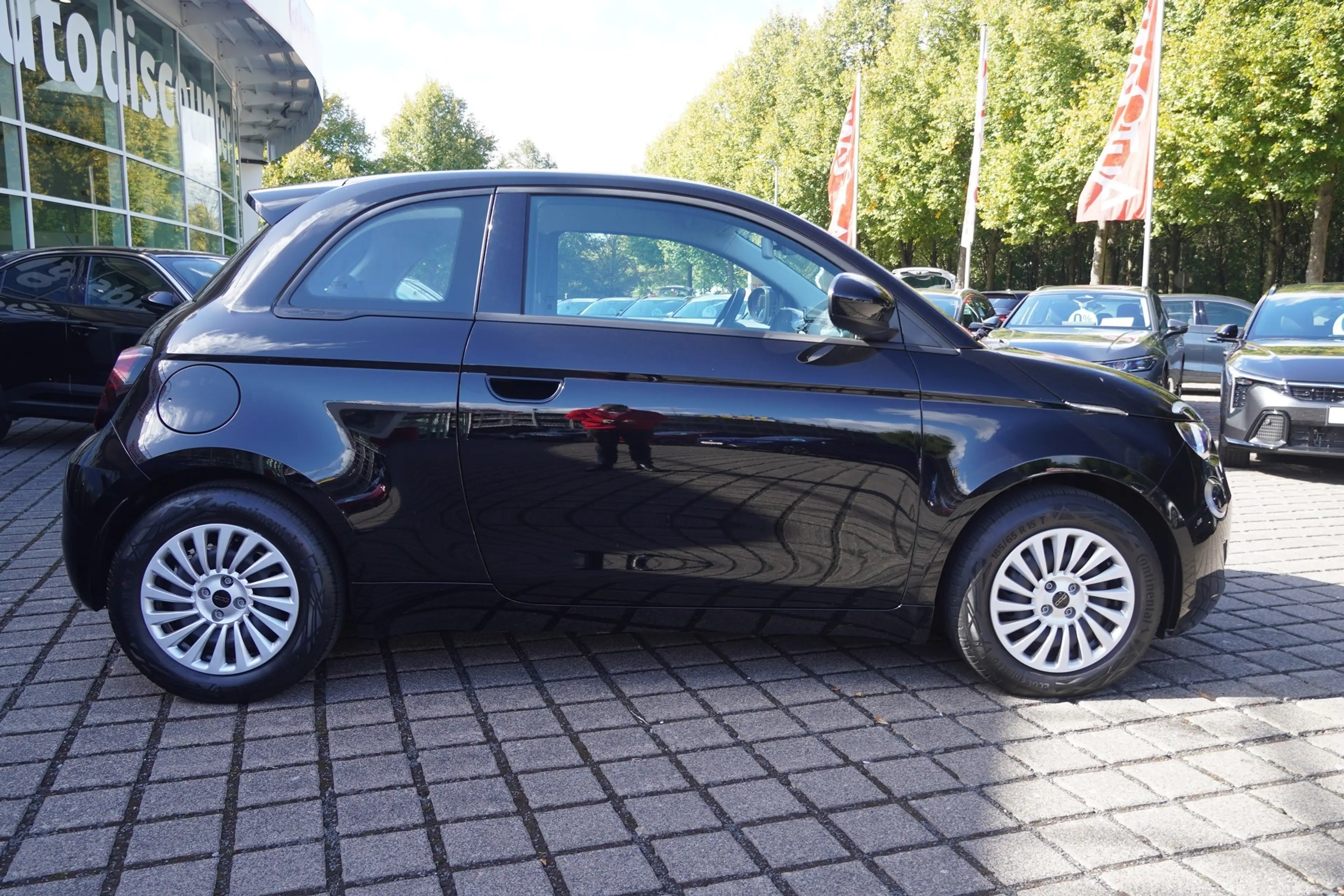 Fiat 500 e Action — photo 5
