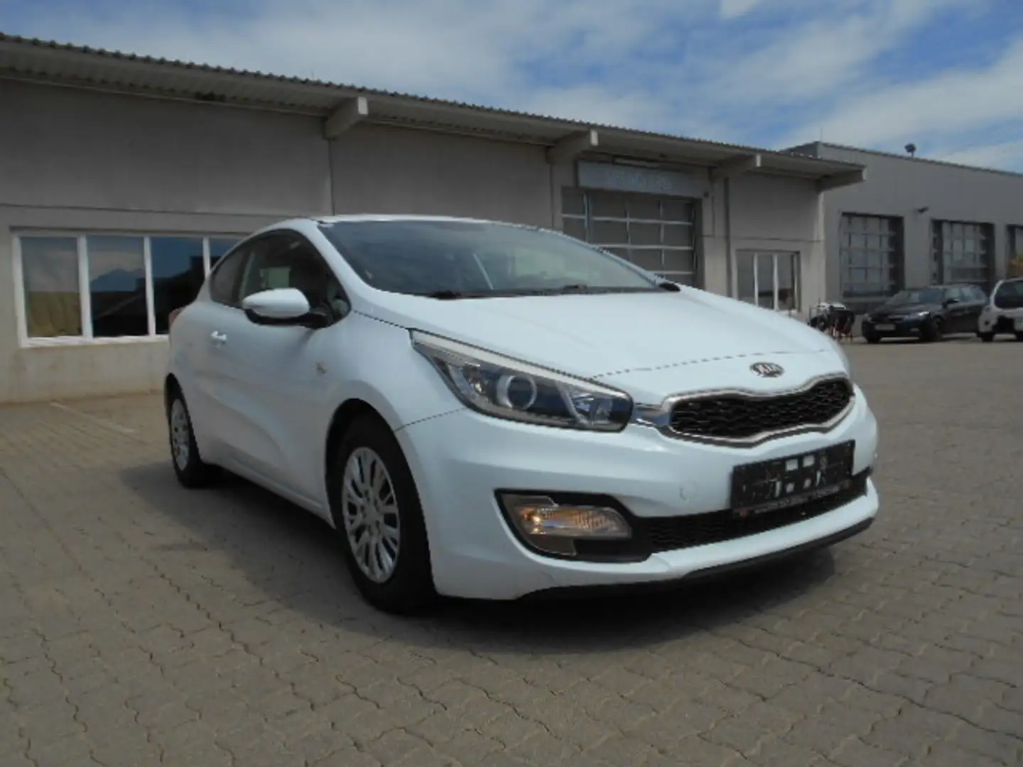 Kia ProCeed / pro_cee'd pro cee'd 1,4 CRDi Cool Weiß - 2