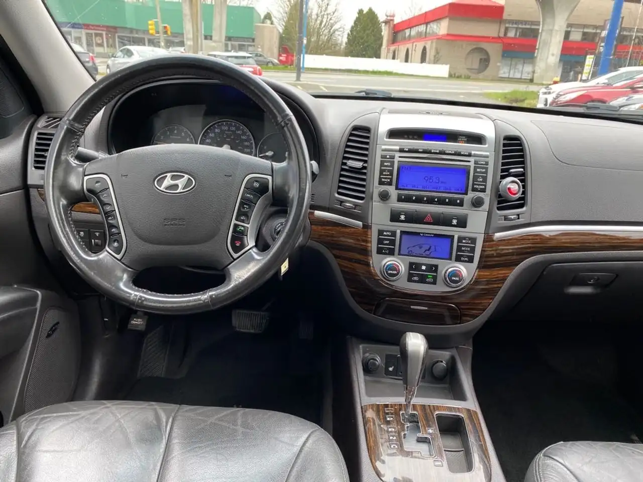 Hyundai SANTA FE снимка Hyundai SANTA FE