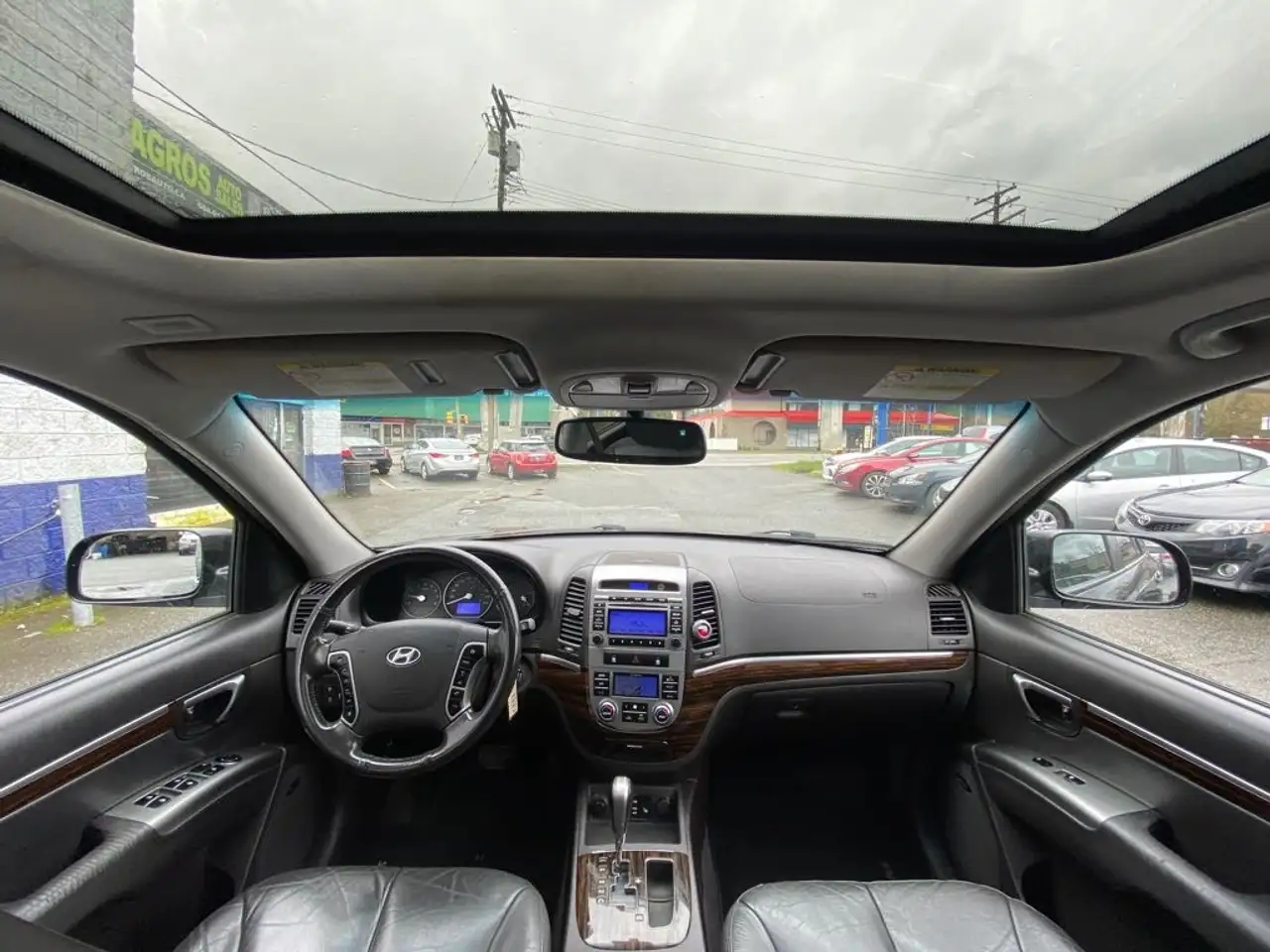 Hyundai SANTA FE снимка Hyundai SANTA FE