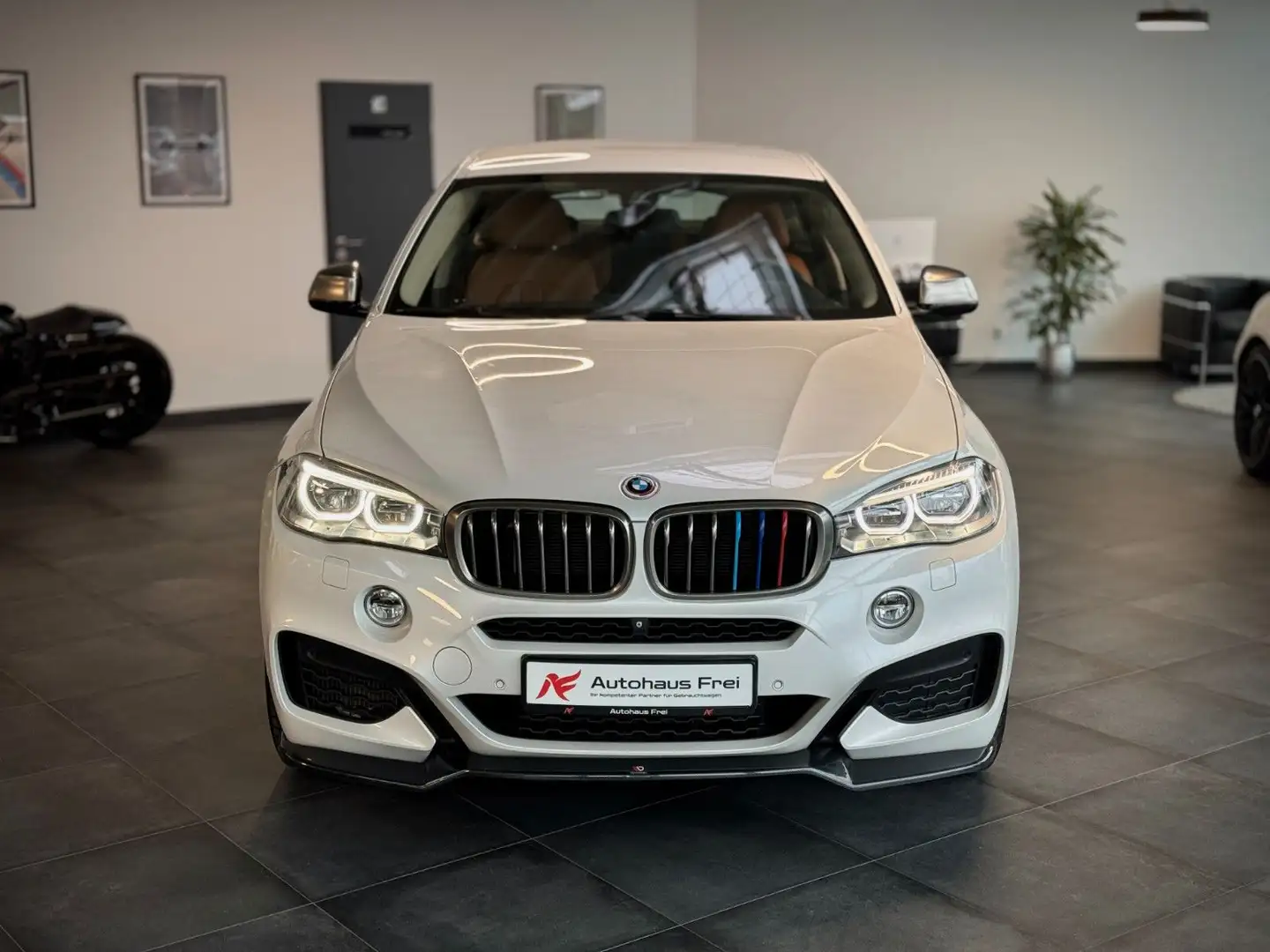 BMW X6 xDrive 50 i M Sport*B&O*Digital Tacho*Traum* Wit - 2