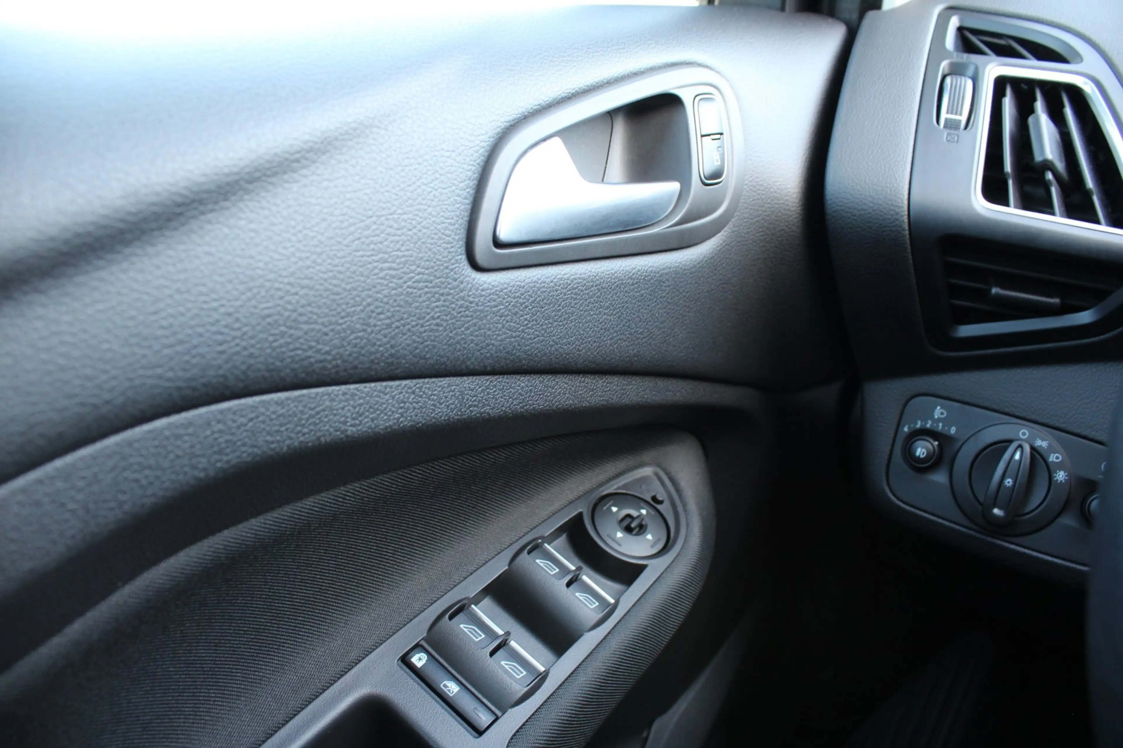 Ford C-Max 1.5 Titanium Clima/Cruise/Camera/Stoel&Stuurverwar — photo 34