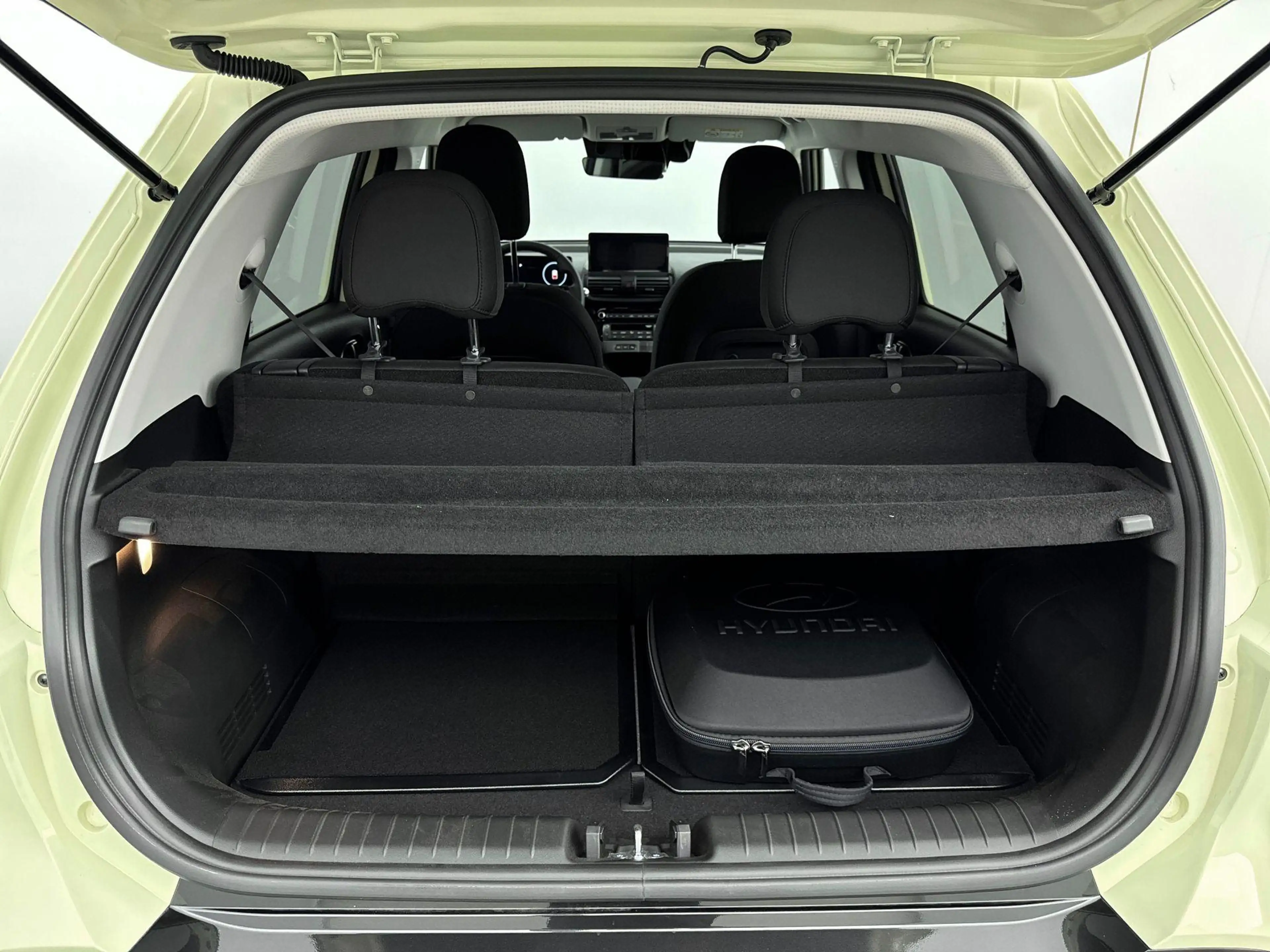 Hyundai Inster Pulse 49 kWh | WLTP 370km | 3-Fasen | Snelladen | — photo 13