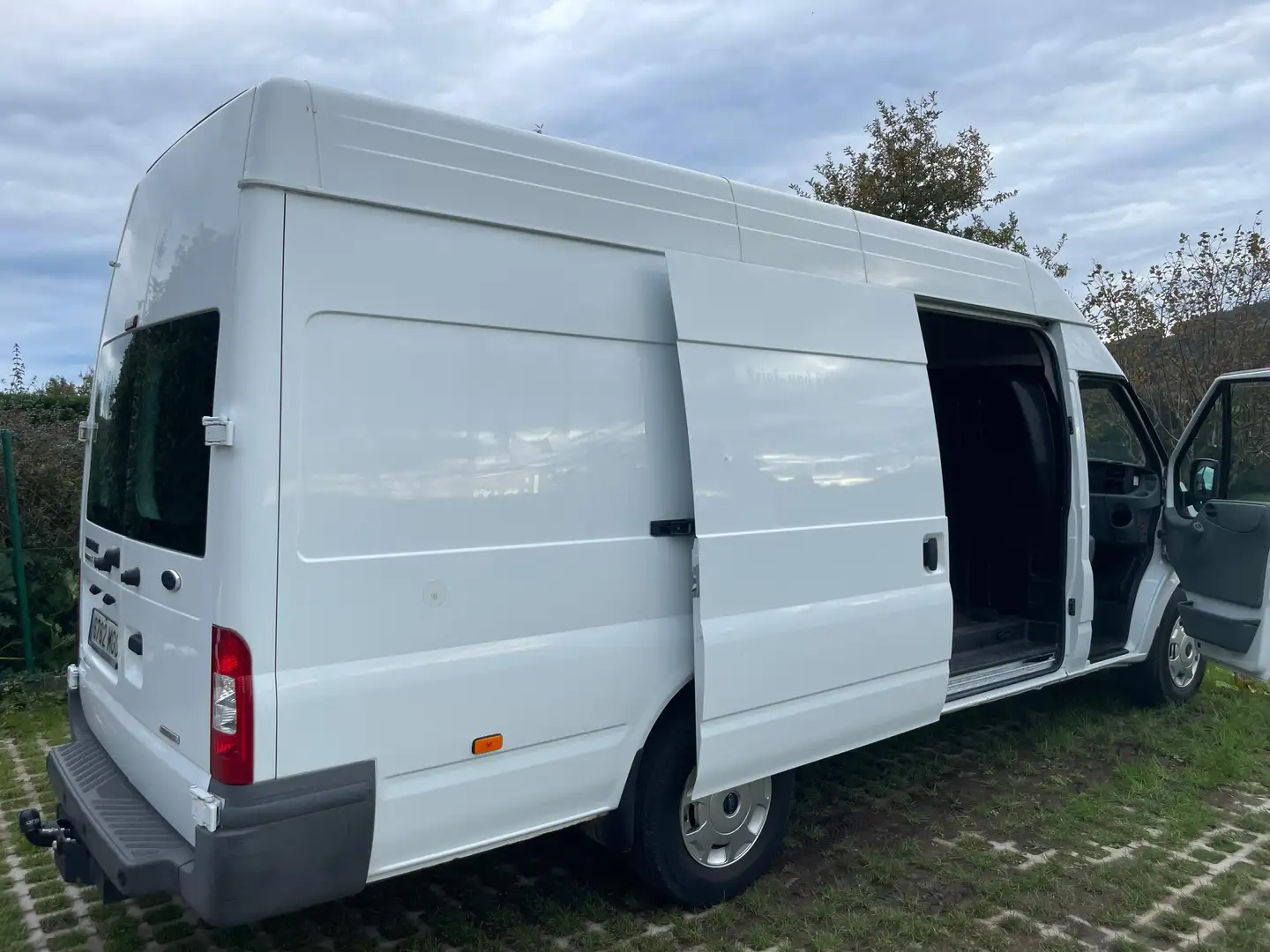 Ford Transit FT 350L Chasis Cabina Simple DR 140 AWD Blanco - 1