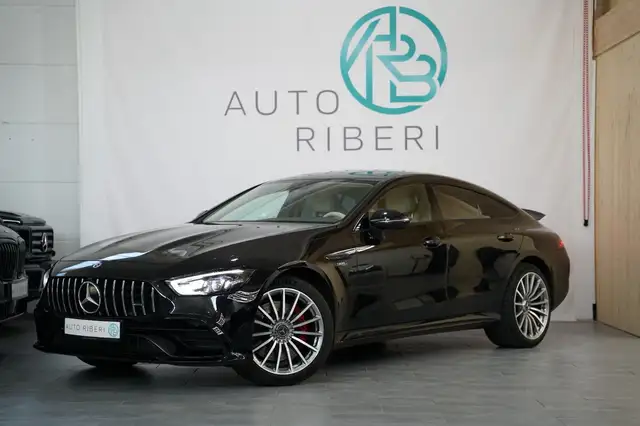Mercedes-Benz Amg GT view 3