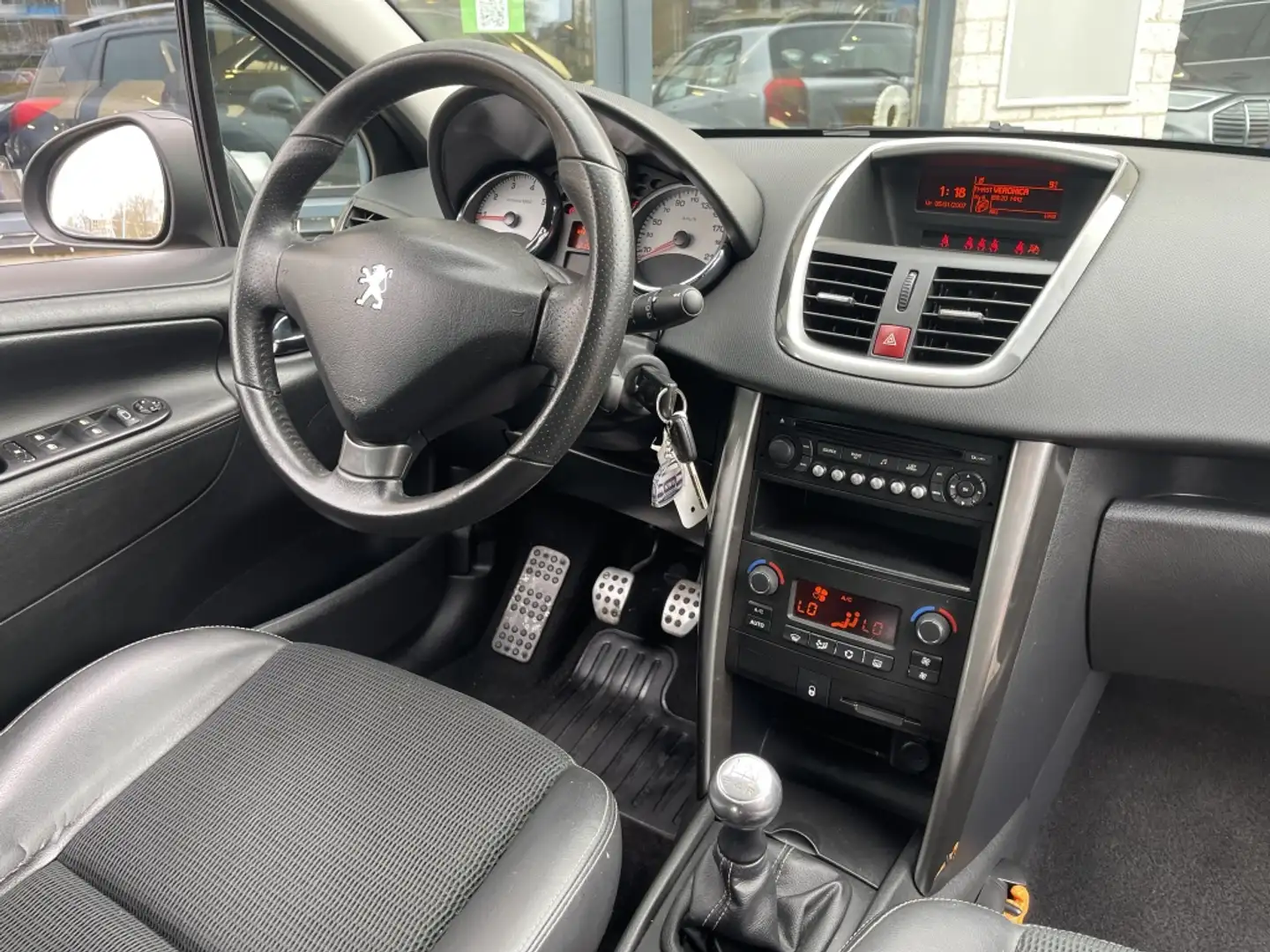 Peugeot 207 SW 1.6 VTi Allure 5drs Apk Airco Panoramadak Grau - 2