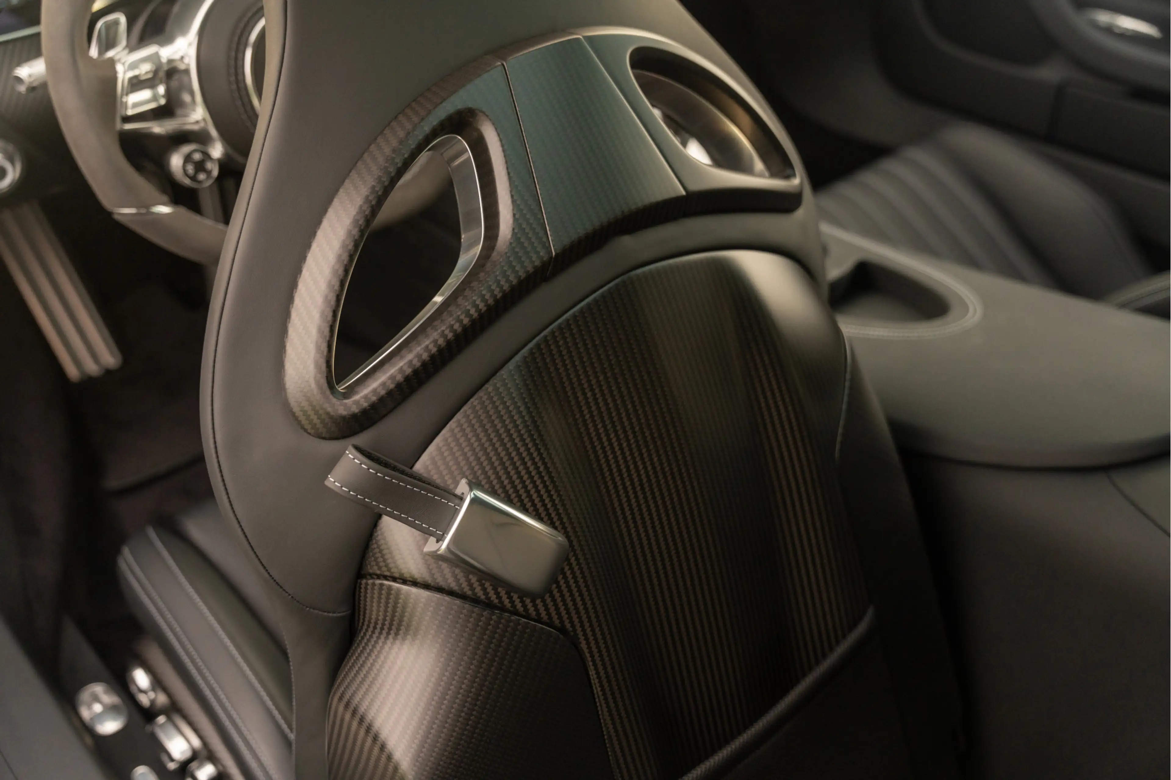 Bugatti Chiron Sport - Visible Carbon - Sky View - 1 of 60 — photo 15