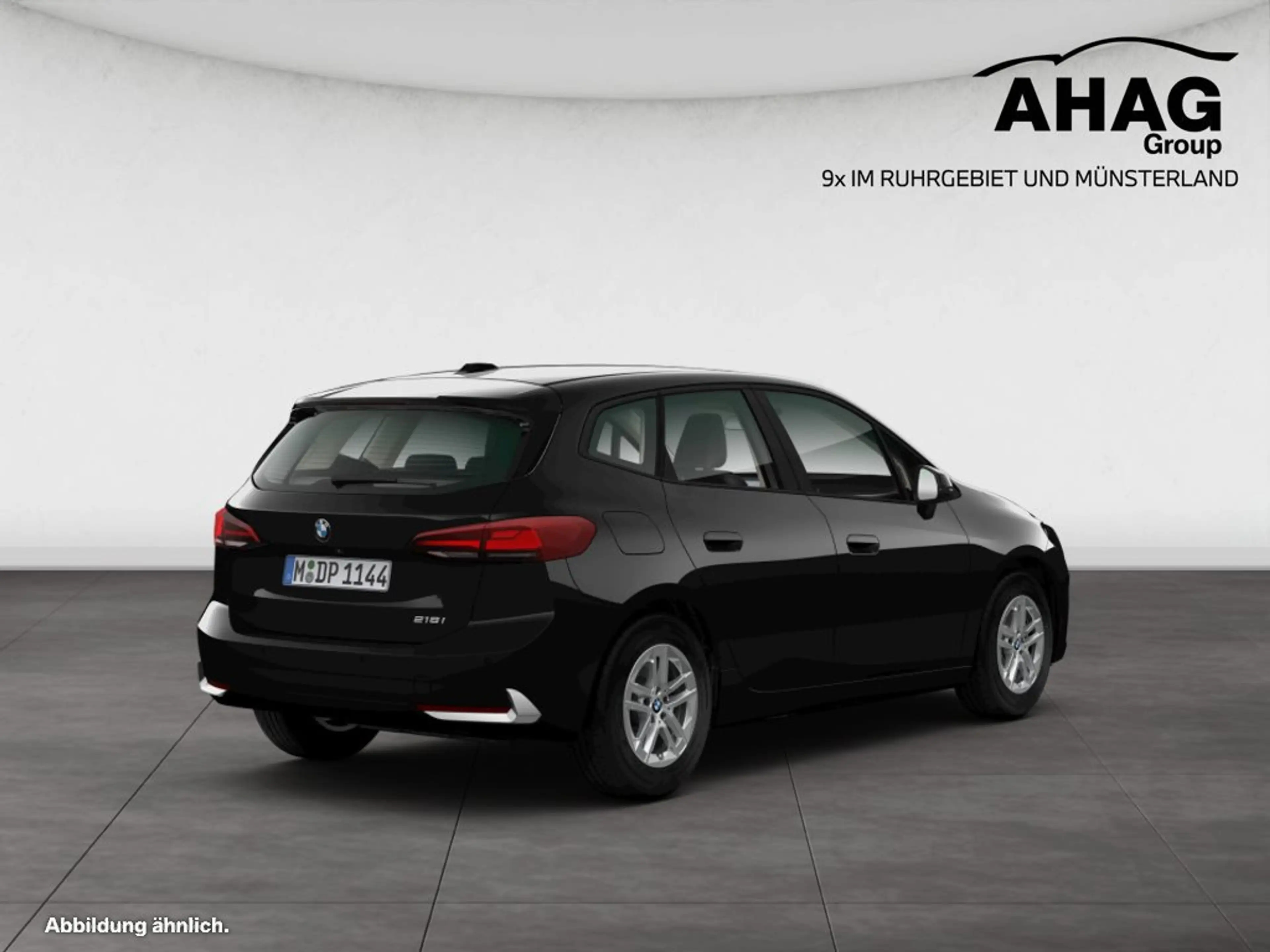 BMW 218 i Active Tourer — photo 2