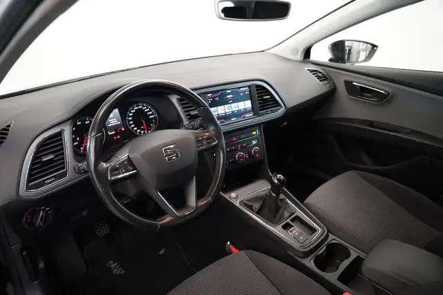 Seat Leon view 5