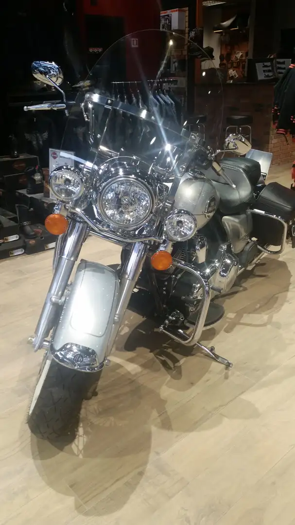 Harley-Davidson Road King Gris - 1