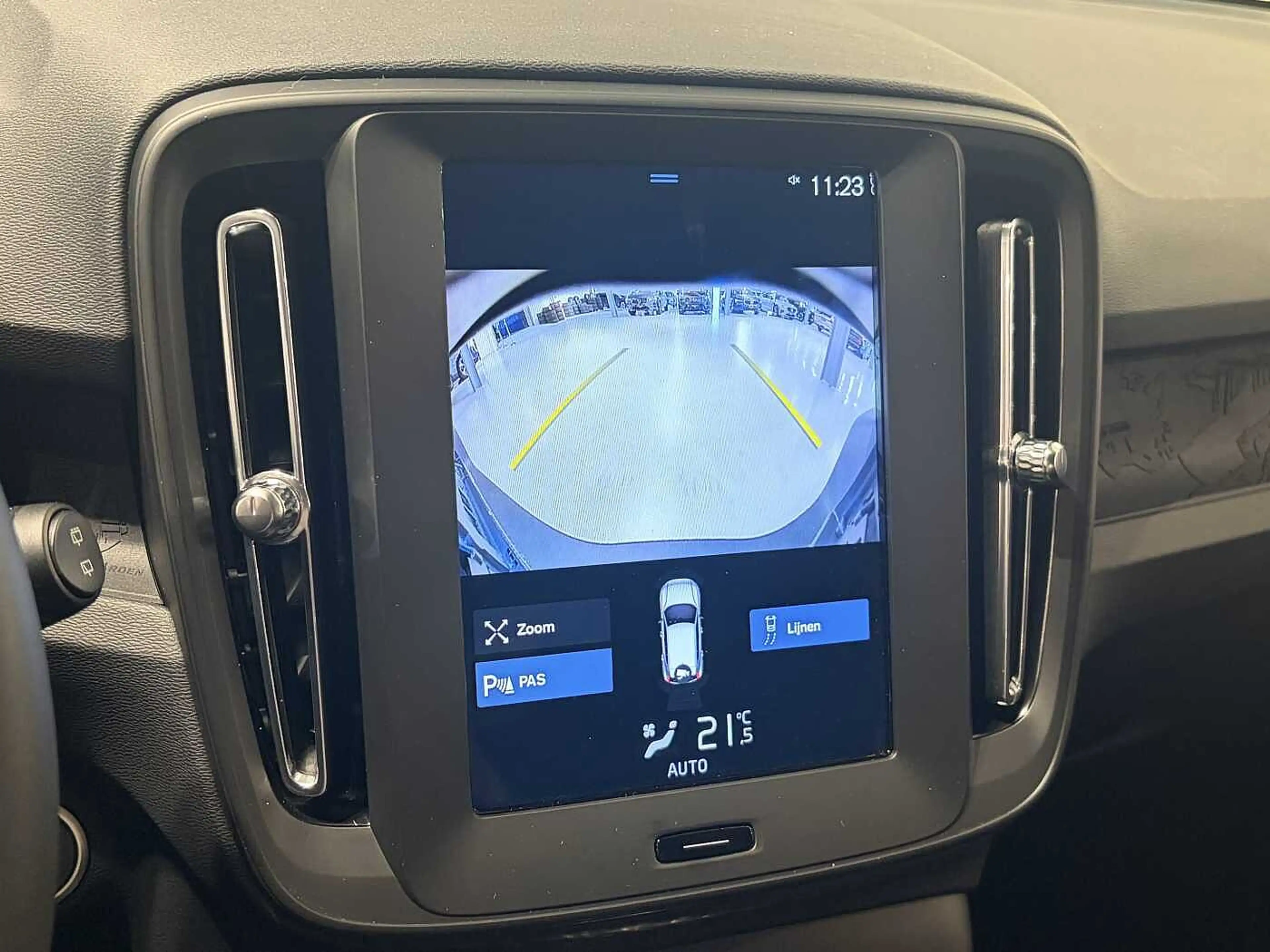 Volvo XC40 T2 Automaat Micro hybrid — photo 8