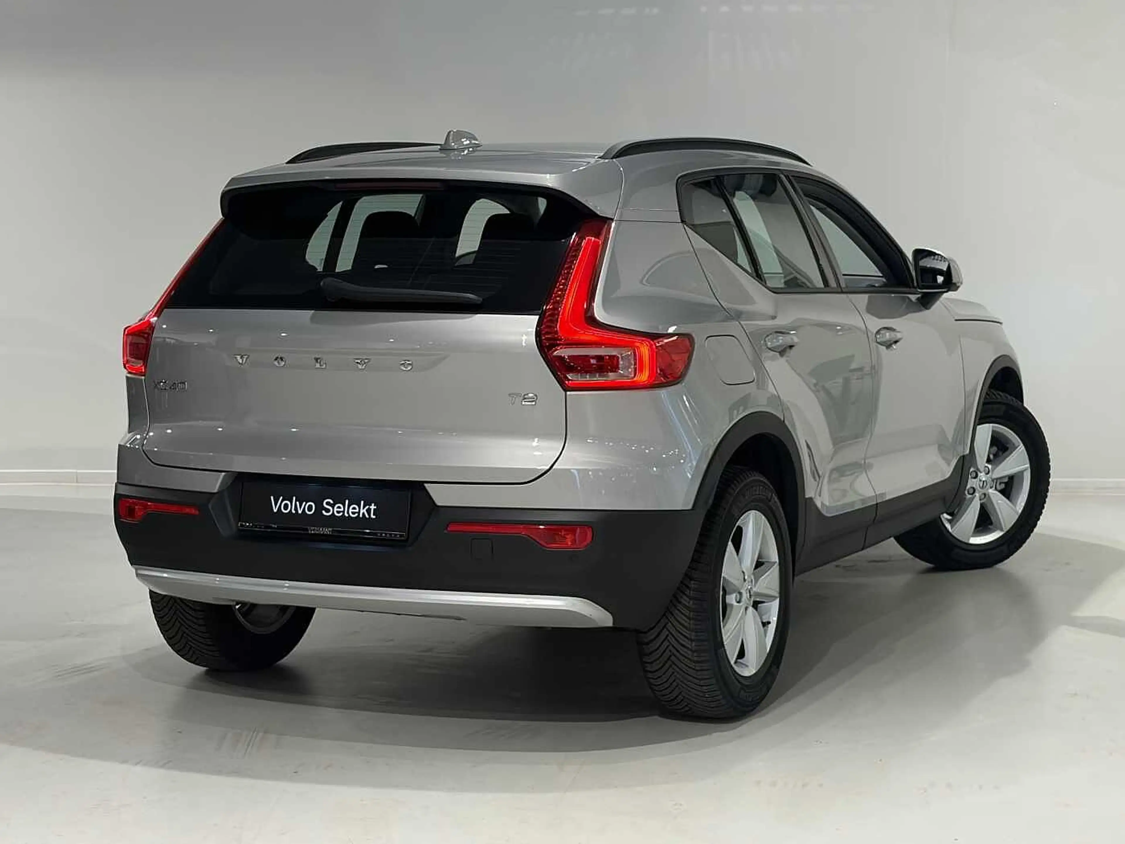 Volvo XC40 T2 Automaat Micro hybrid — photo 2