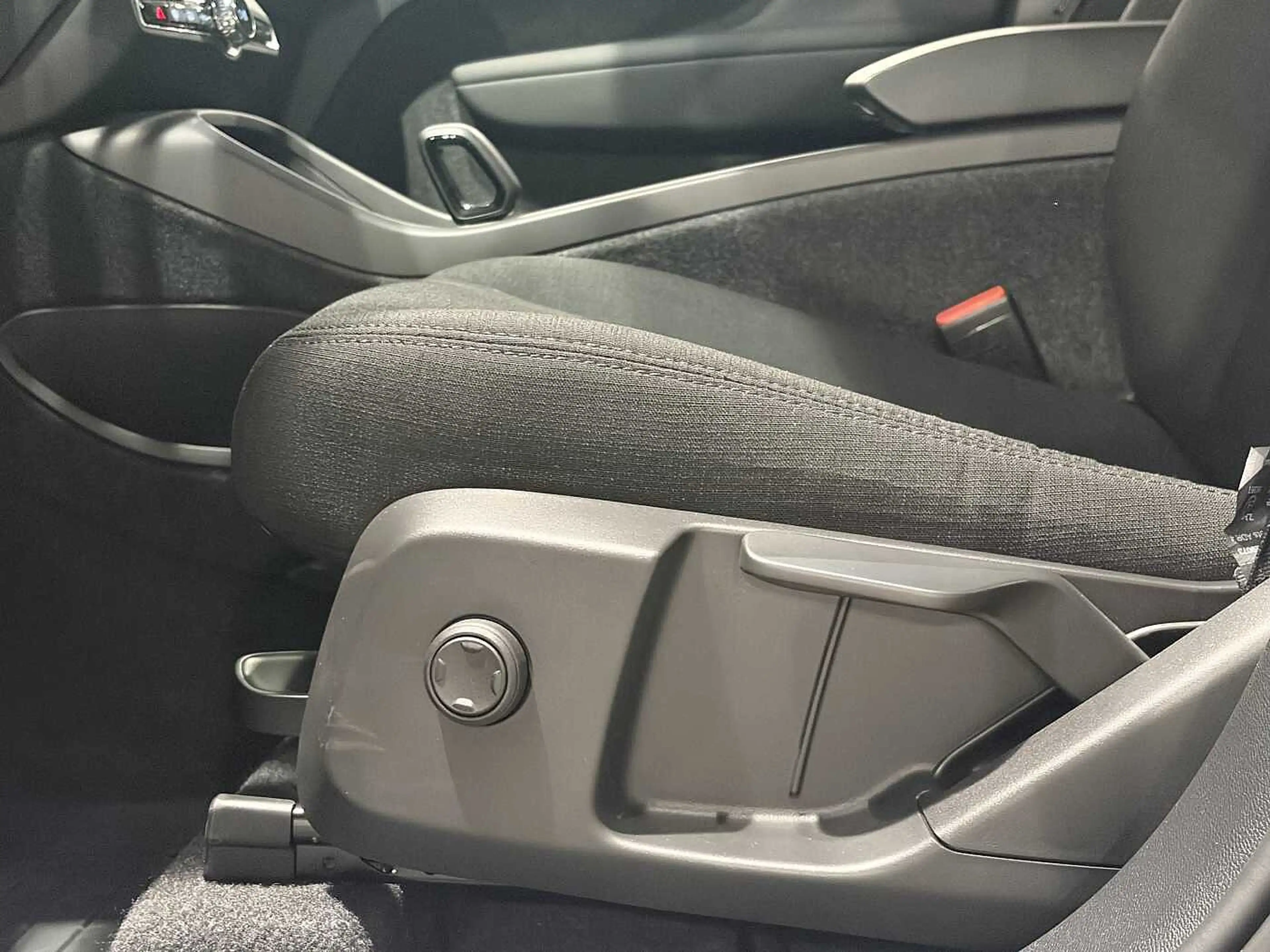 Volvo XC40 T2 Automaat Micro hybrid — photo 6