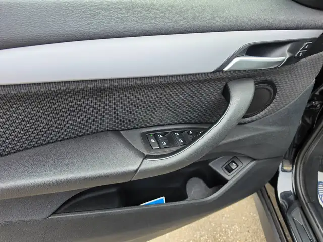 BMW X1 view 8