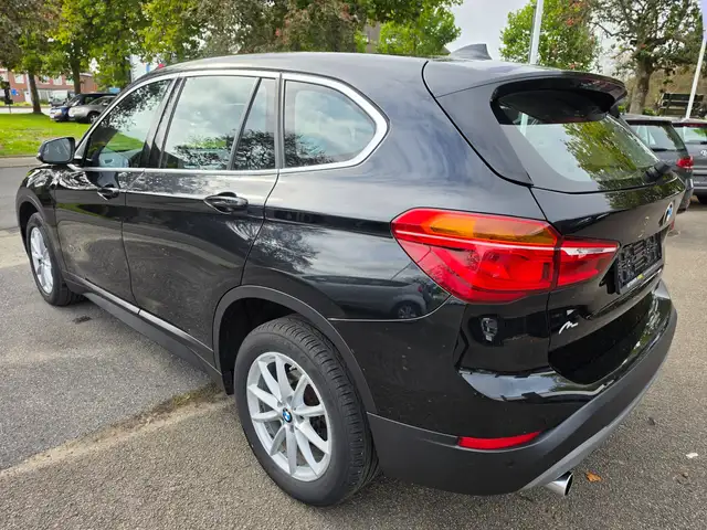 BMW X1 view 4