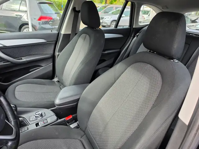 BMW X1 view 10