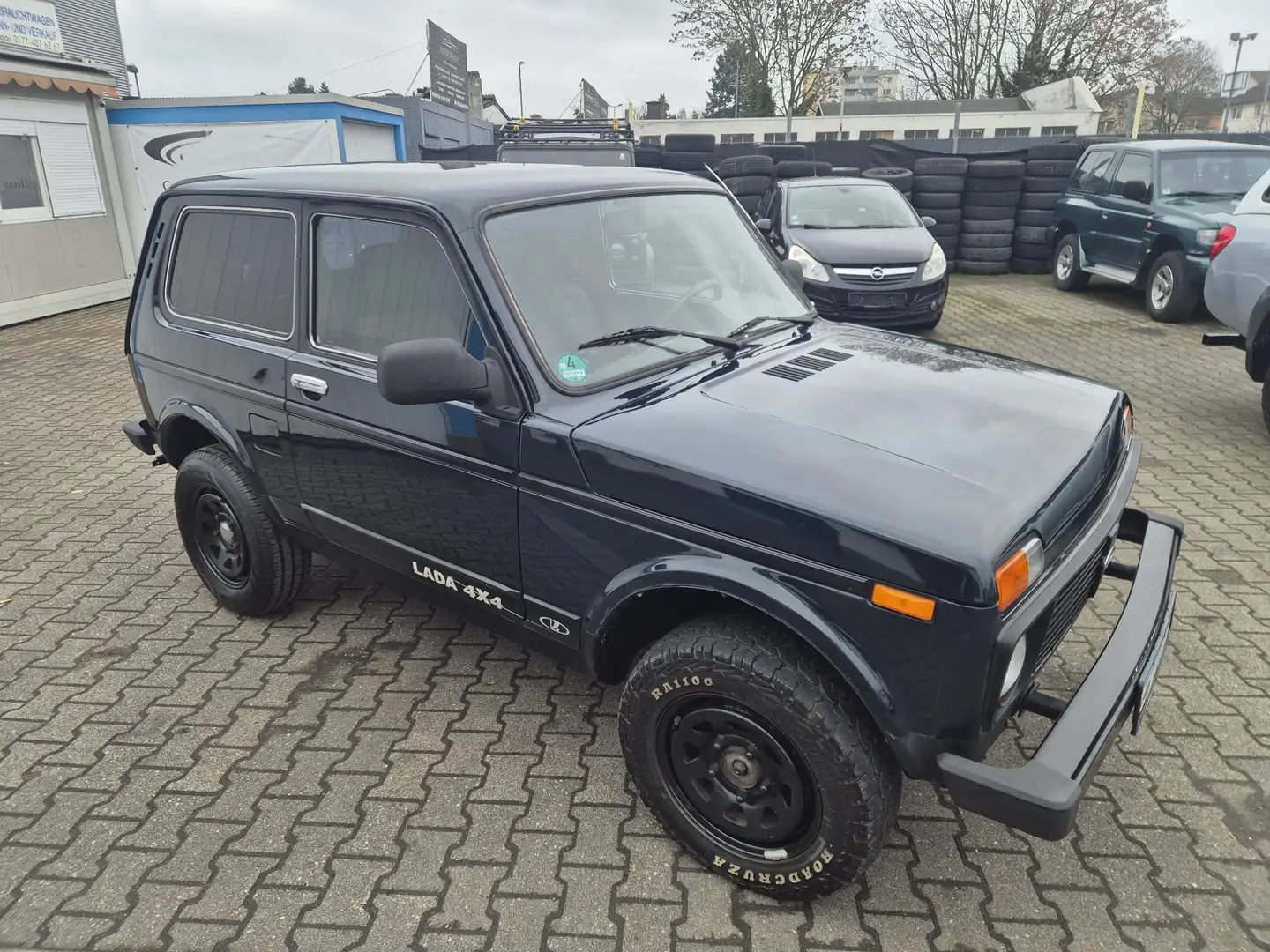 Lada Niva 4x4 Grün - 2