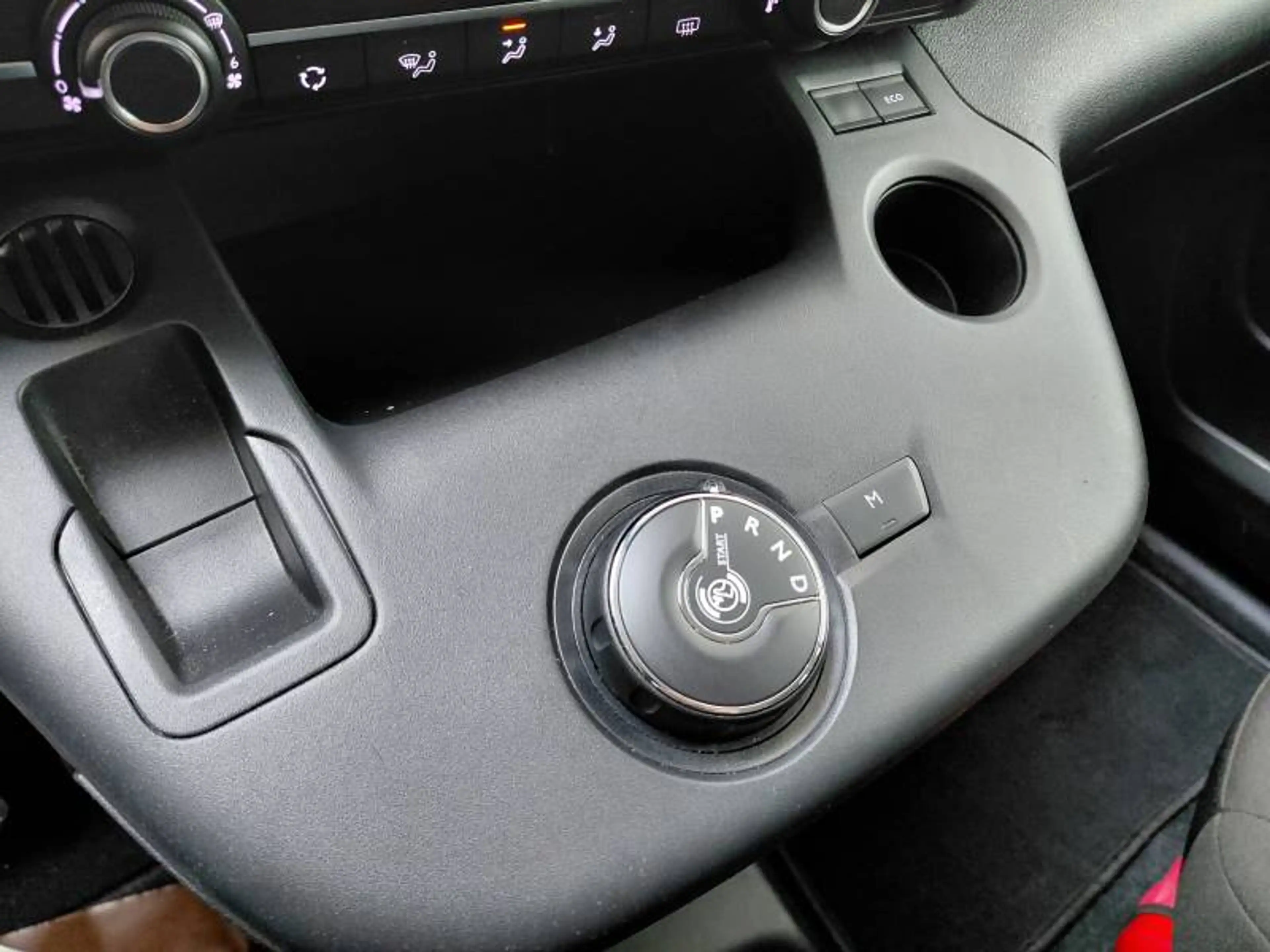 Citroen Berlingo Multispace 3 1.2 PureTech 130 EAT8 M Feel — photo 23