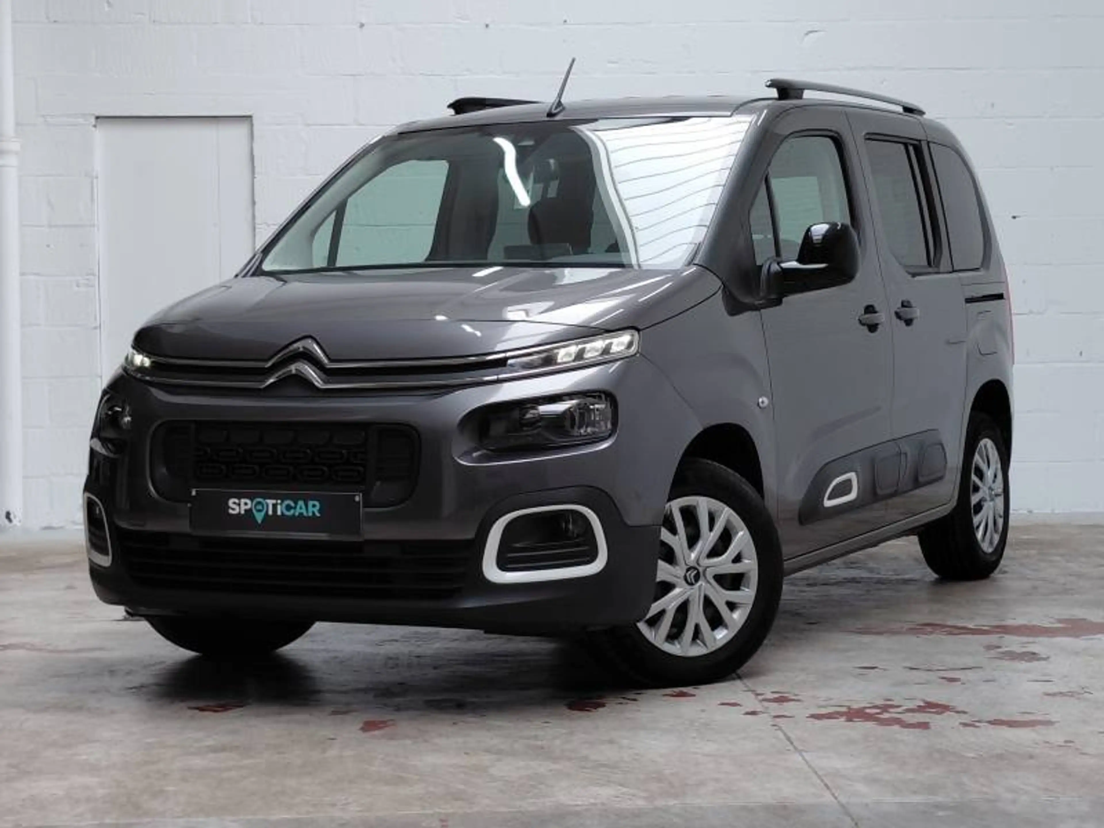 Citroen Berlingo Multispace 3 1.2 PureTech 130 EAT8 M Feel — photo 2