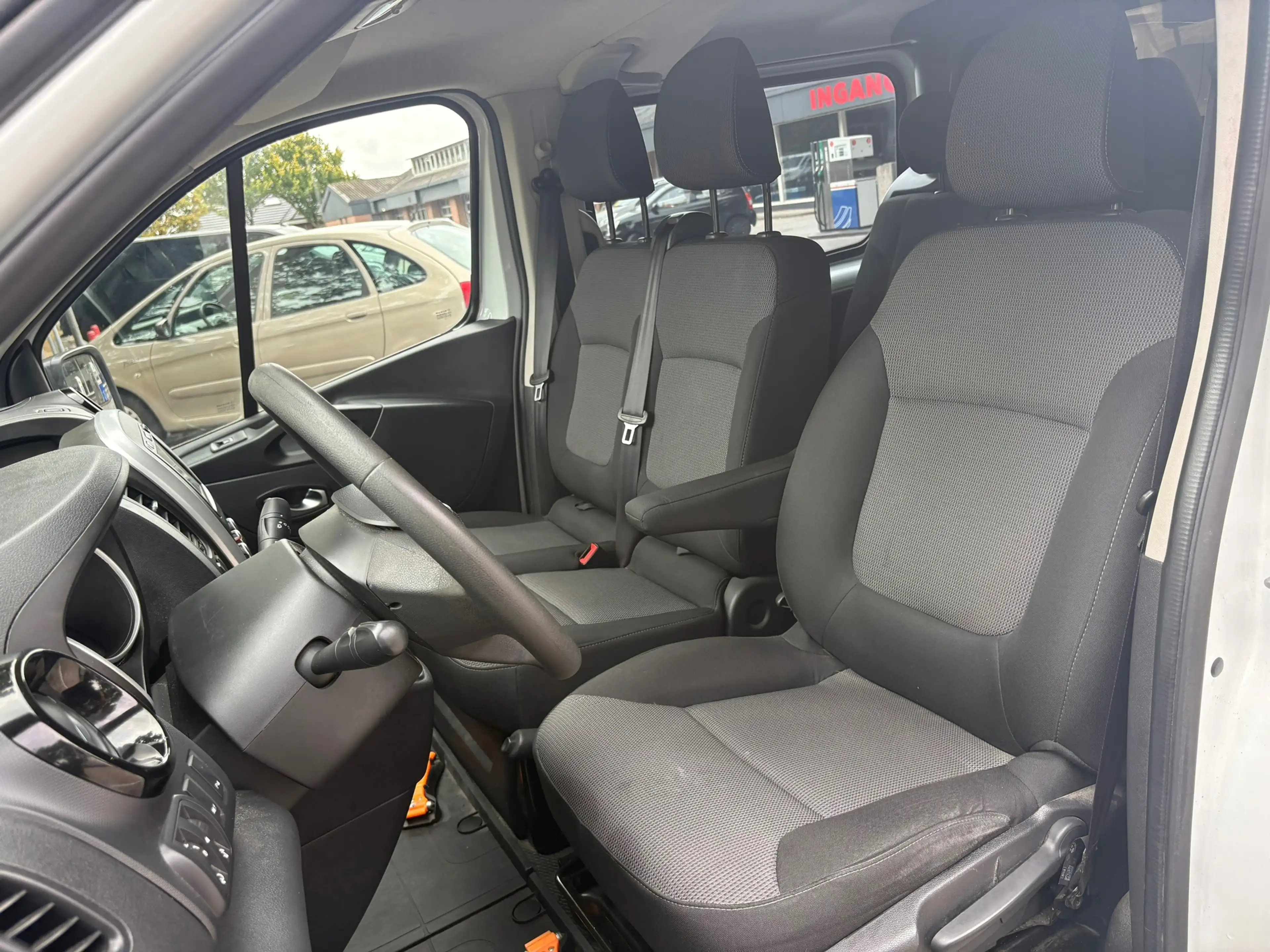 Nissan NV300 2.0 dCi 120 L2H1 Acenta DC Comfort|NAP|DUBBElCABIN — photo 13