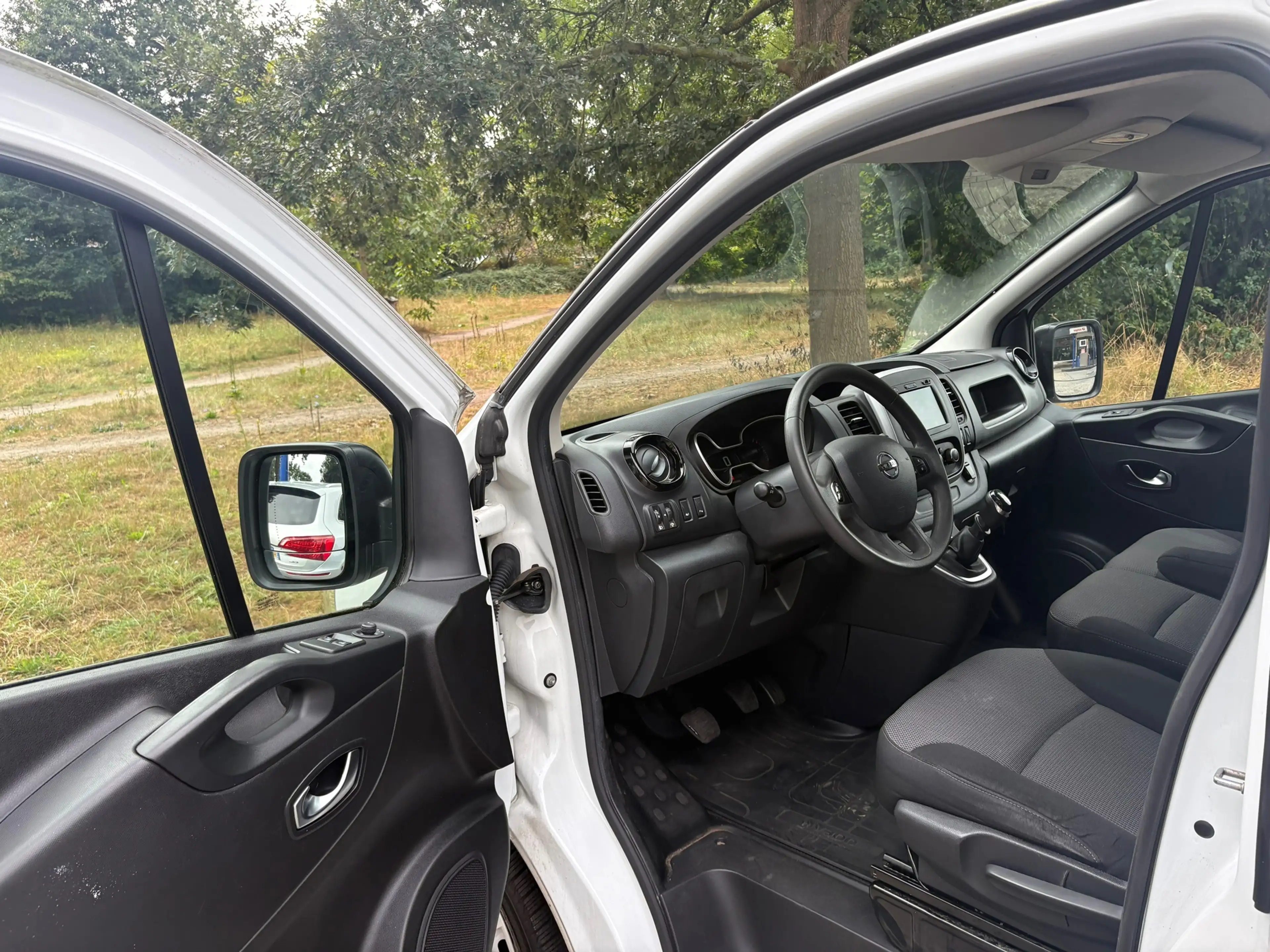 Nissan NV300 2.0 dCi 120 L2H1 Acenta DC Comfort|NAP|DUBBElCABIN — photo 11
