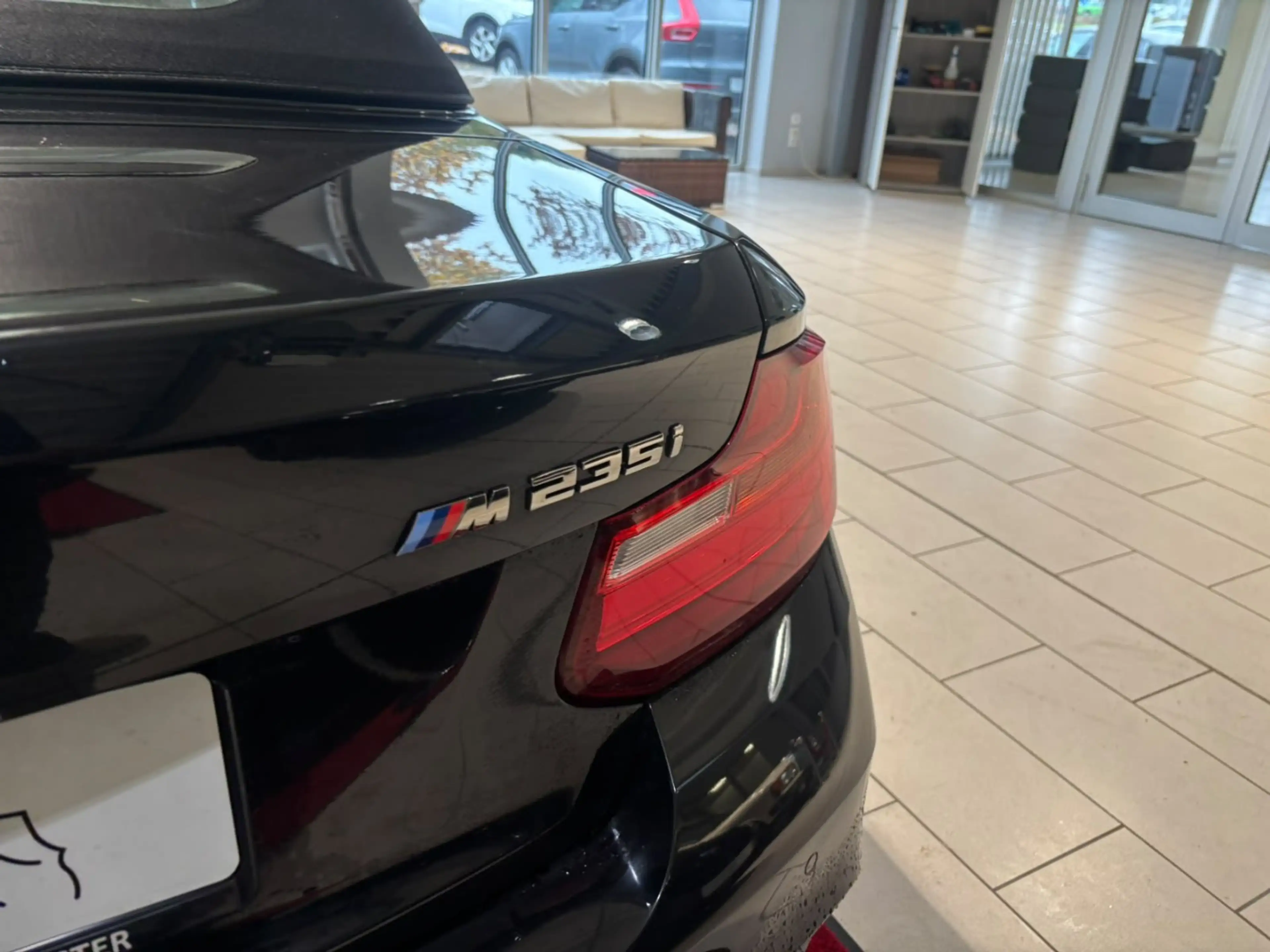 BMW 235 M i CABRIO — photo 4