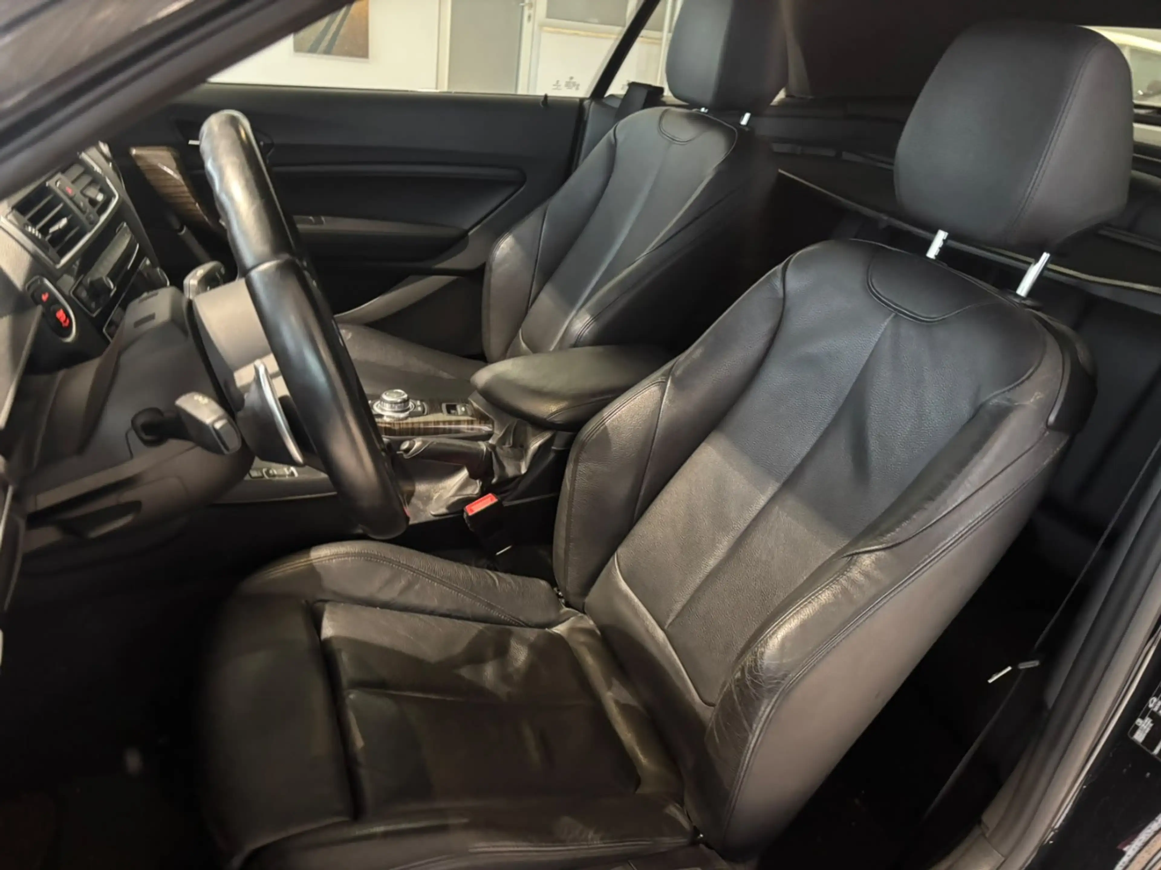 BMW 235 M i CABRIO — photo 12