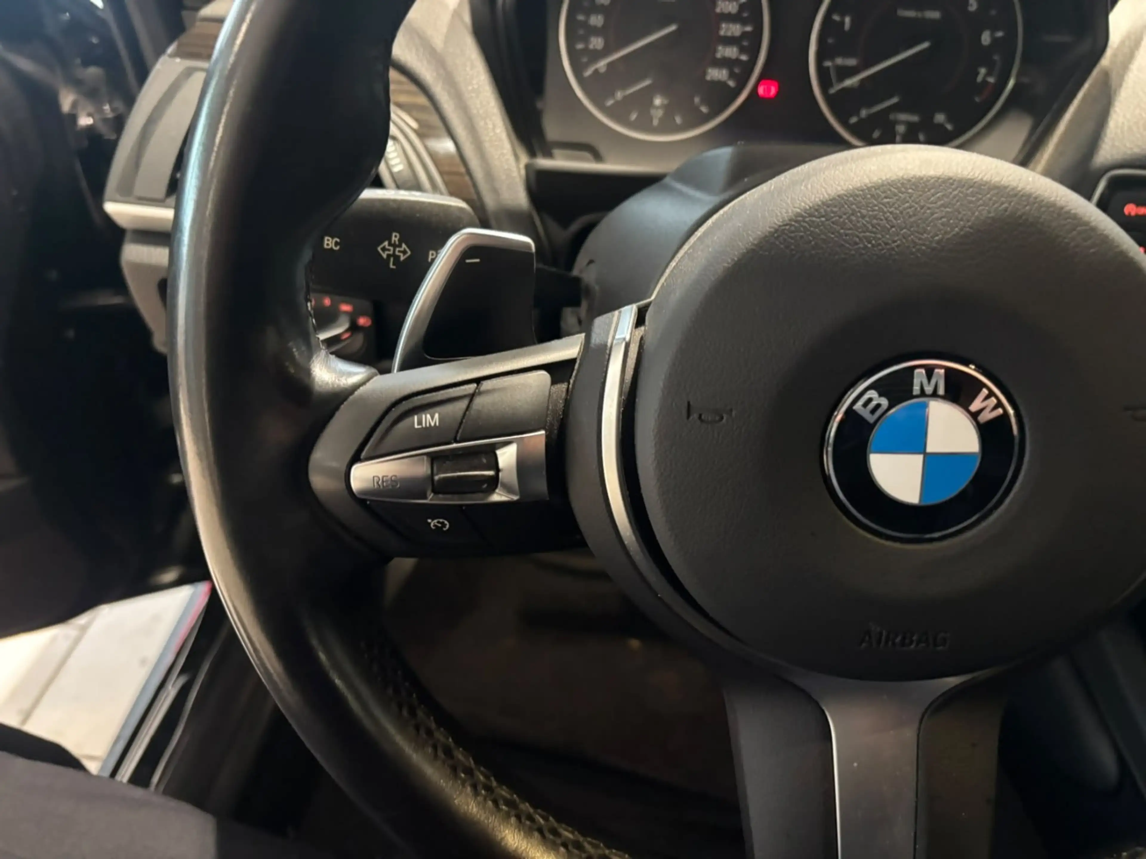 BMW 235 M i CABRIO — photo 15