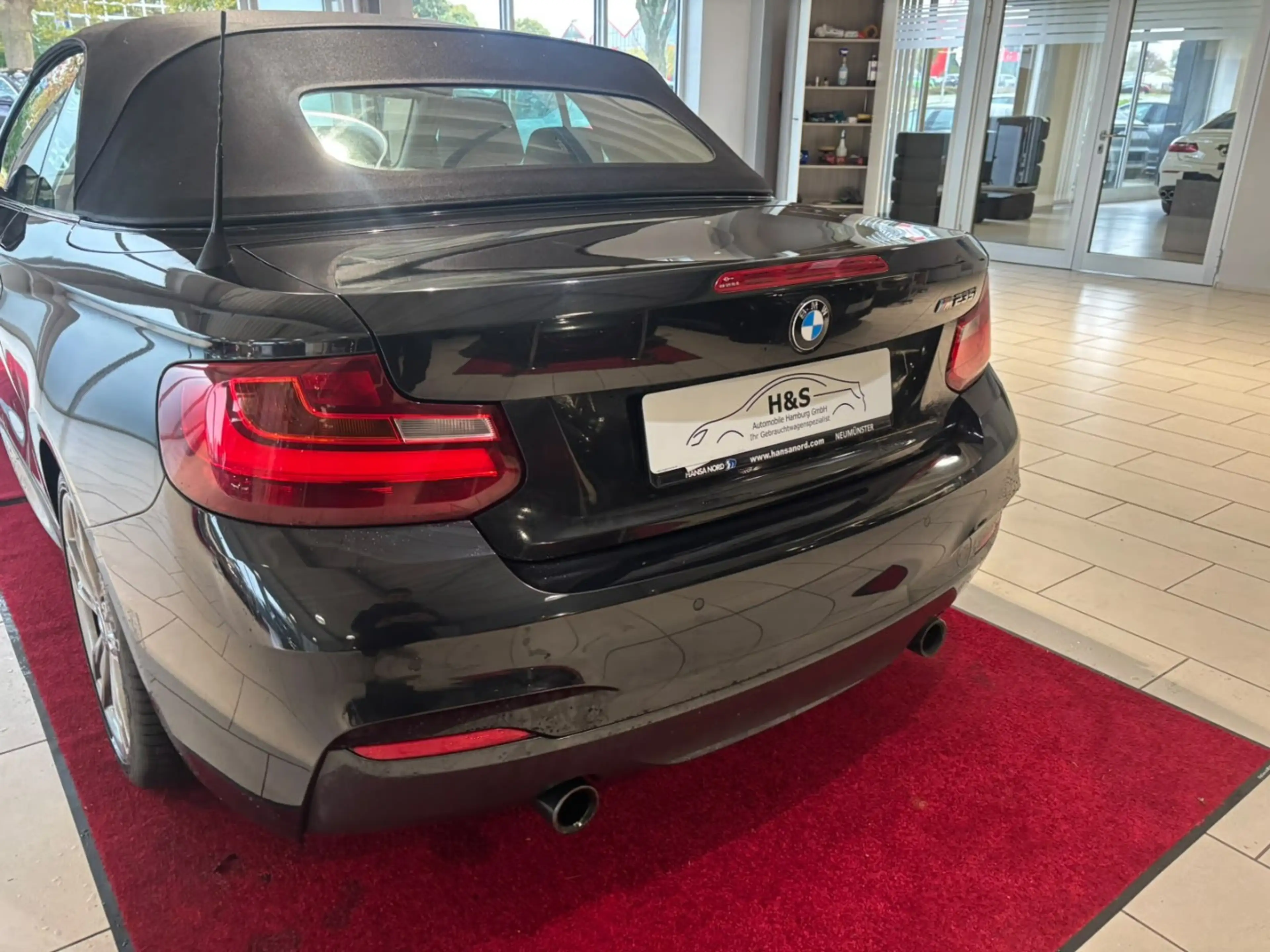 BMW 235 M i CABRIO — photo 3
