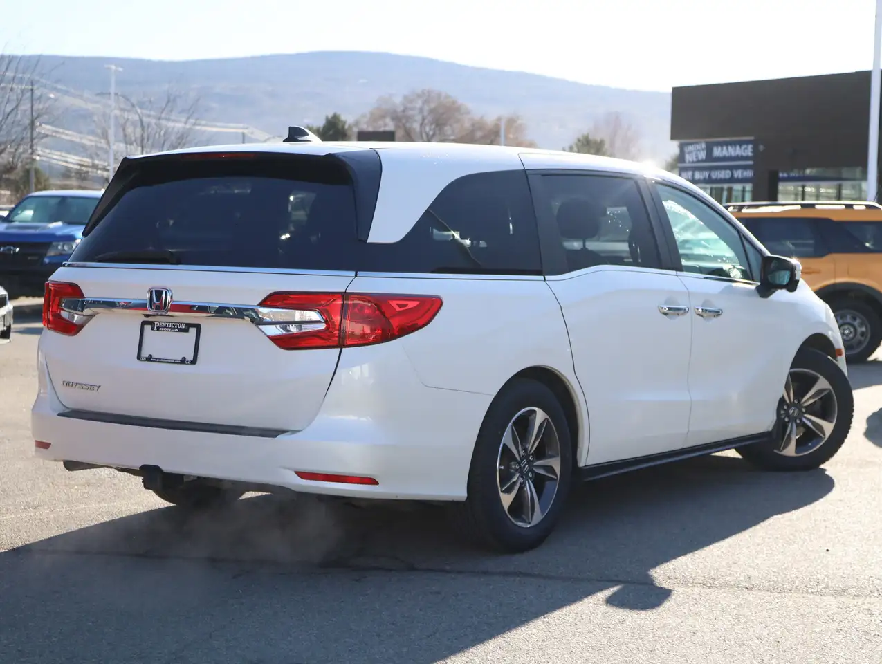 Honda Odyssey снимка Honda Odyssey