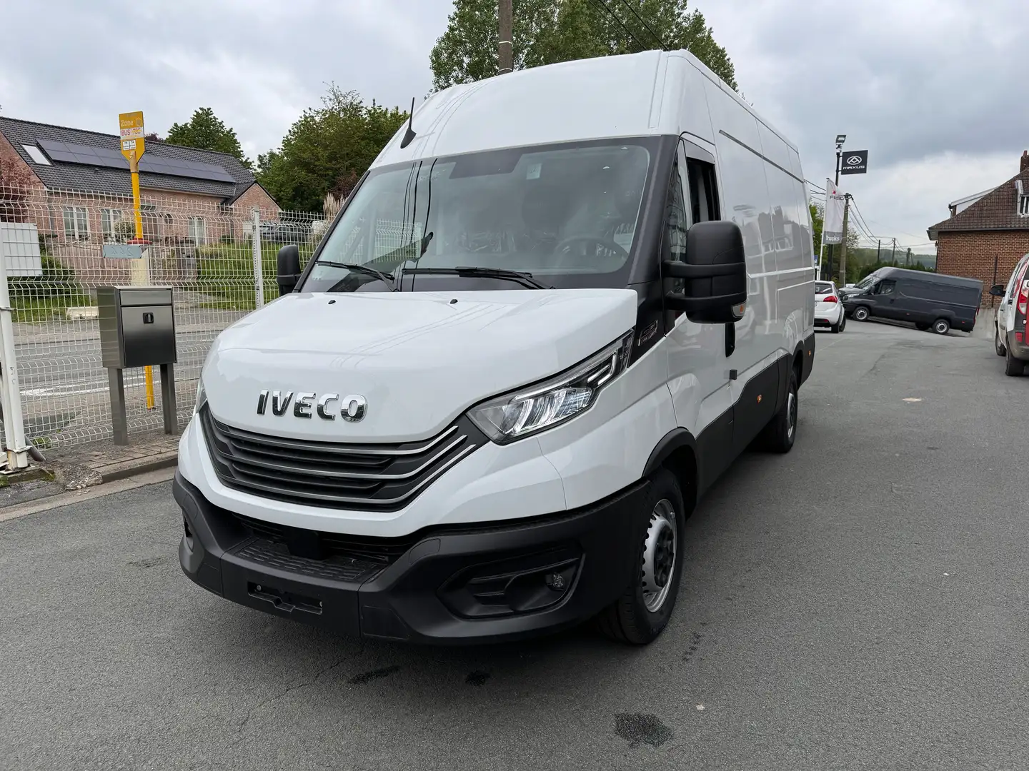 Iveco Daily 35S18HA8V Wit - 1