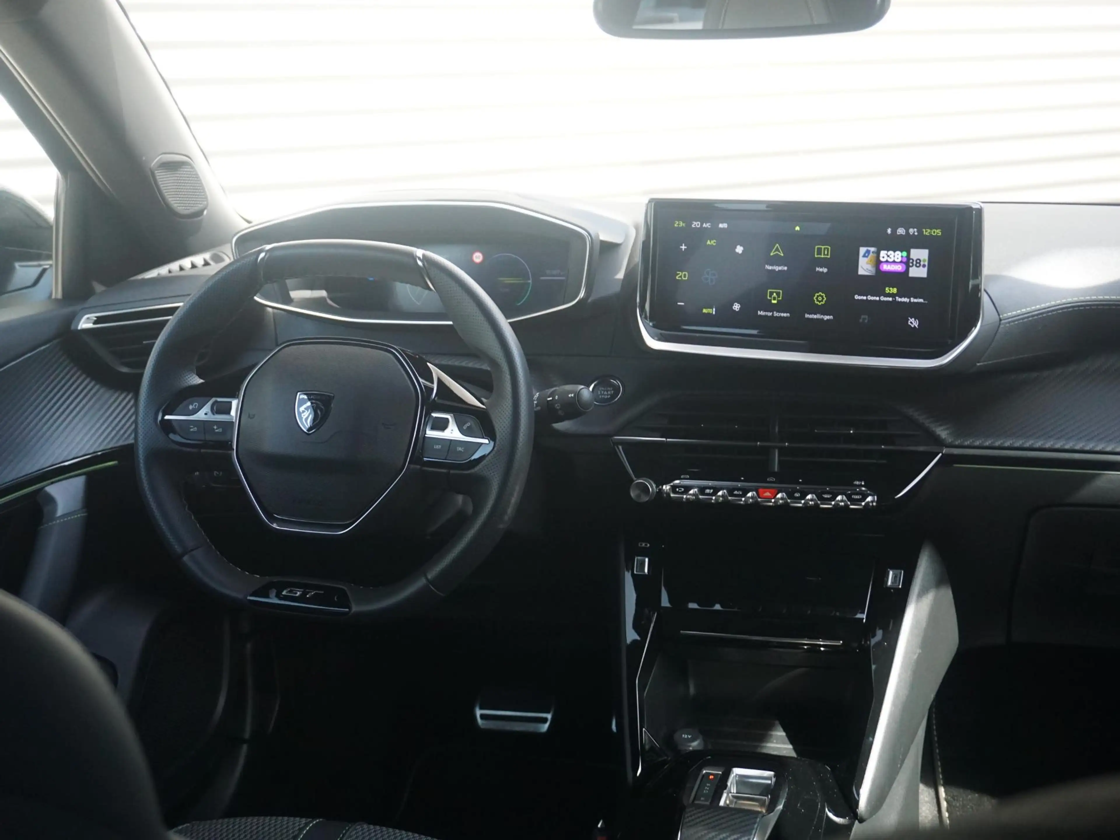 Peugeot e-2008 EV GT Avantage 54 kWh Carplay — photo 11