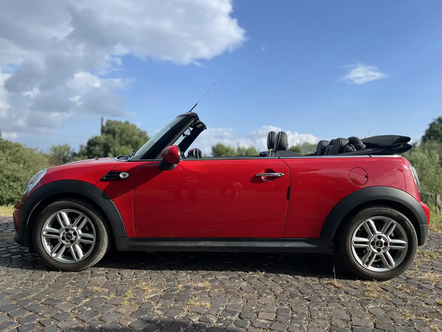 MINI Cooper Cabrio AUTOMATIK WENIG KM TOPZUSTAND Rot - 2