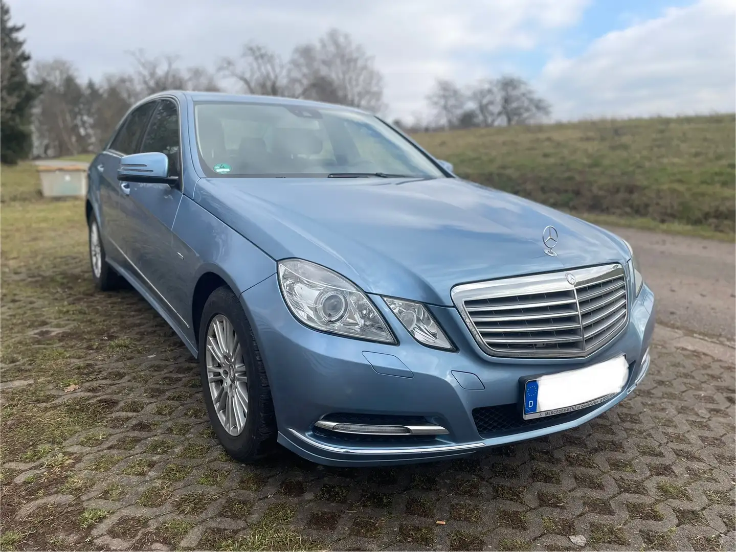 Mercedes-Benz E 200 E 200 Elegance BlueEfficiency | 1. Hand| Automatik Kék - 1
