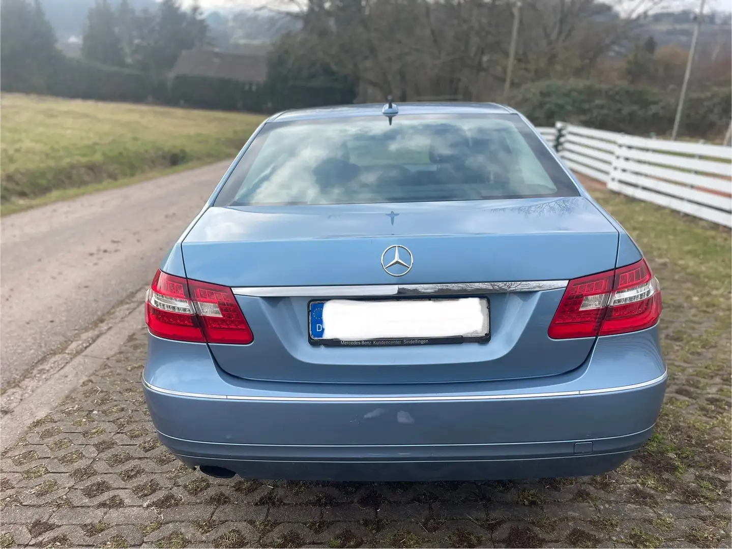Mercedes-Benz E 200 E 200 Elegance BlueEfficiency | 1. Hand| Automatik Kék - 2