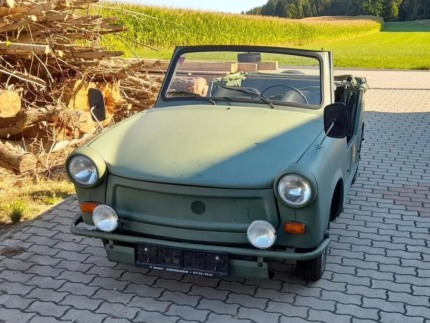 Trabant P601 Cabrio zelena - 1