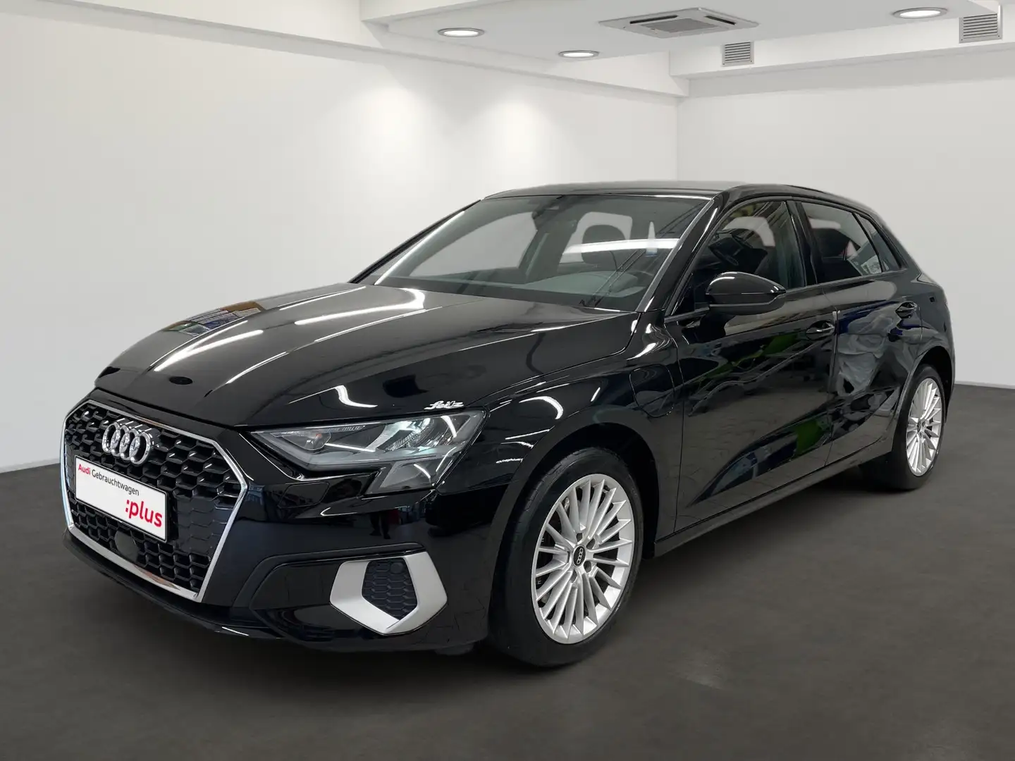 Audi A3 Sportback 40 TFSI e advanced *AHK*NAVI*LED* Schwarz - 2